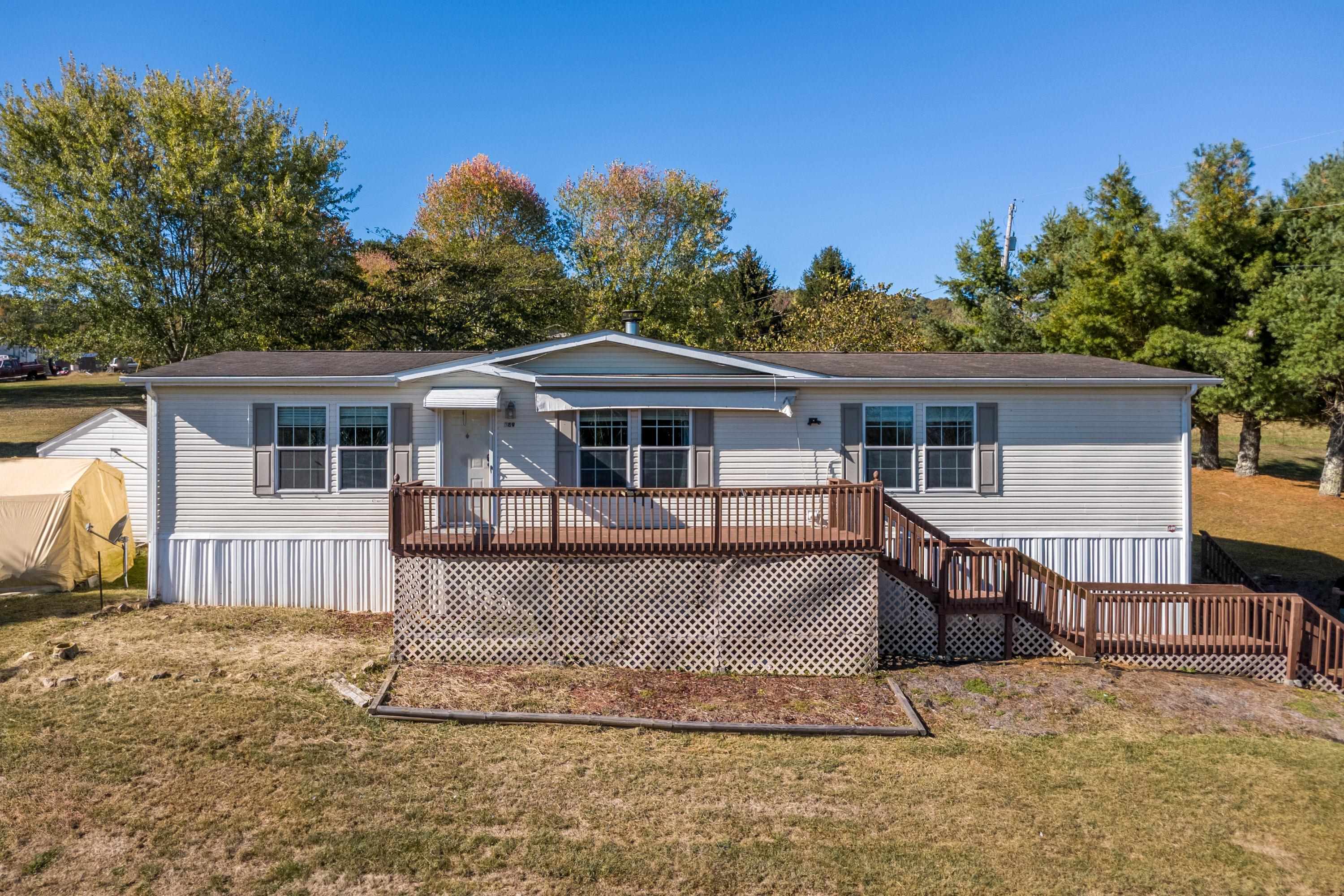 589 Davis Valley Road Rural Retreat VA 24368