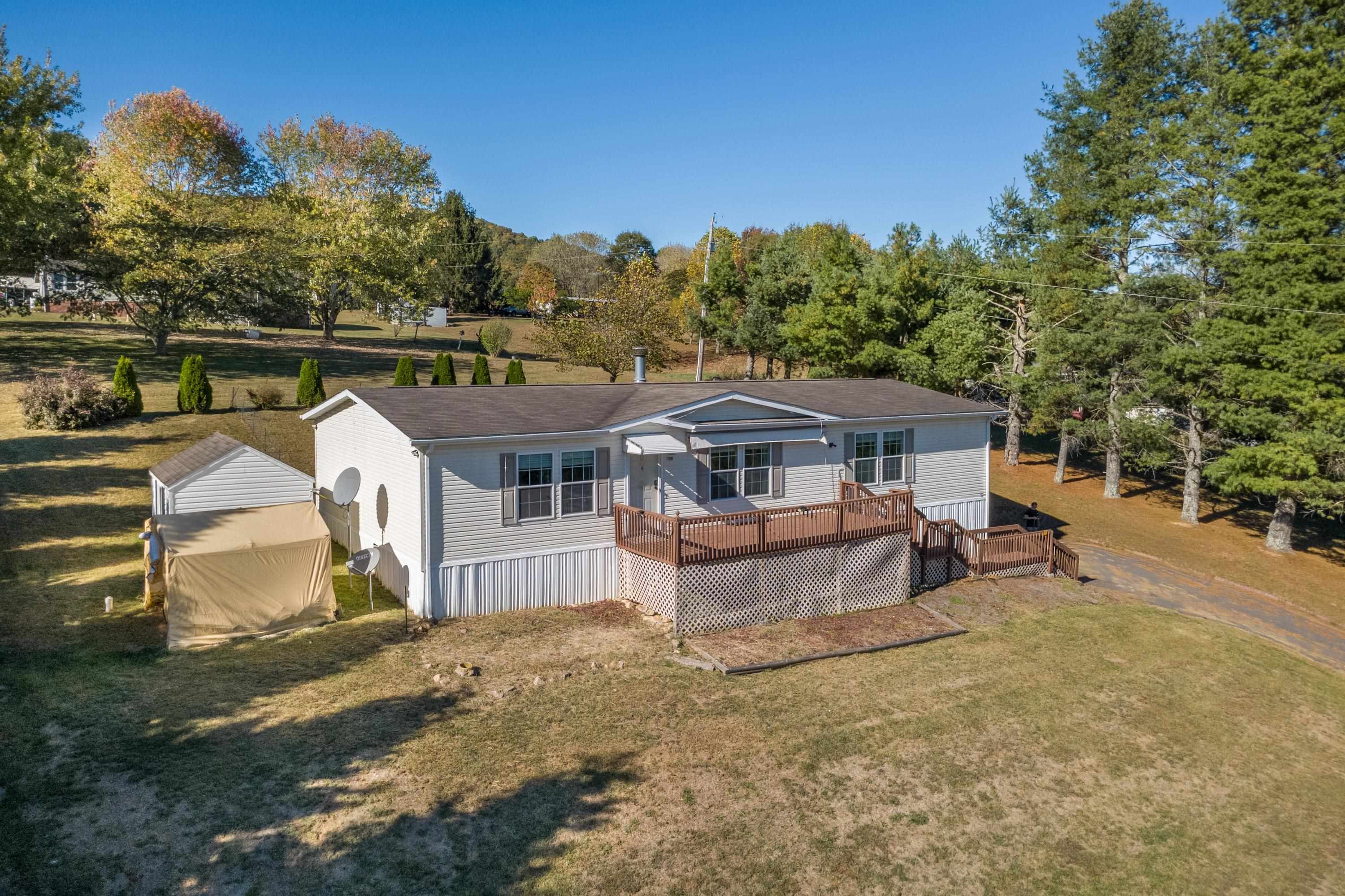 589 Davis Valley Road Rural Retreat VA 24368