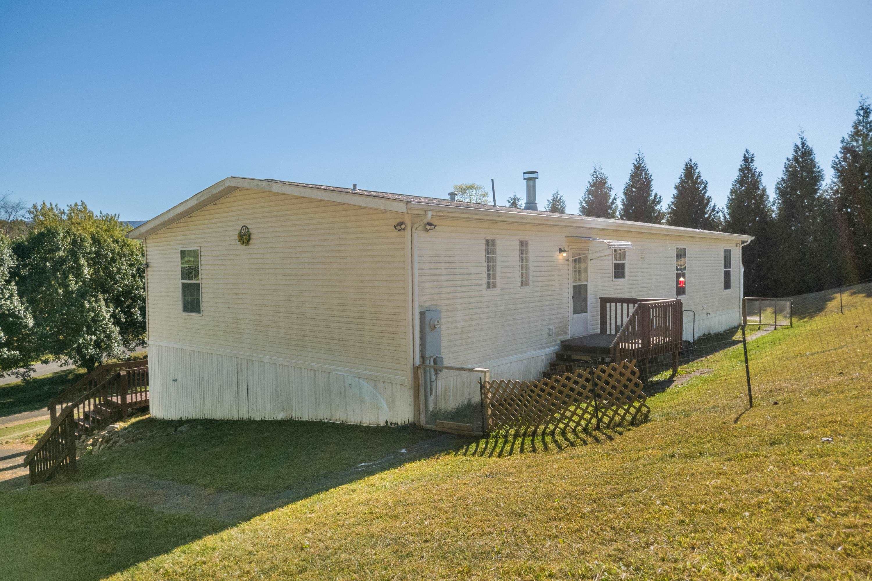 589 Davis Valley Road Rural Retreat VA 24368