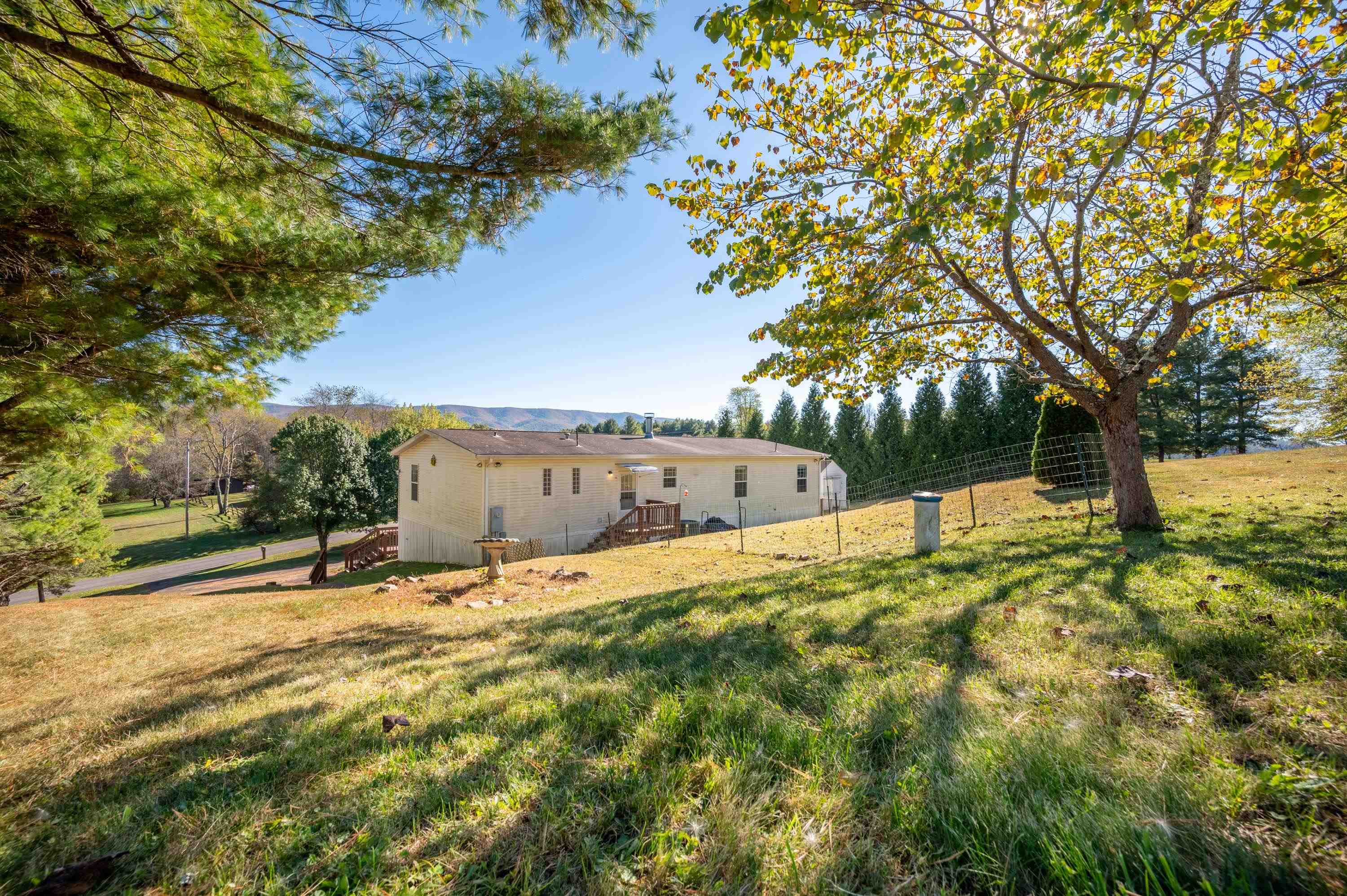 589 Davis Valley Road Rural Retreat VA 24368