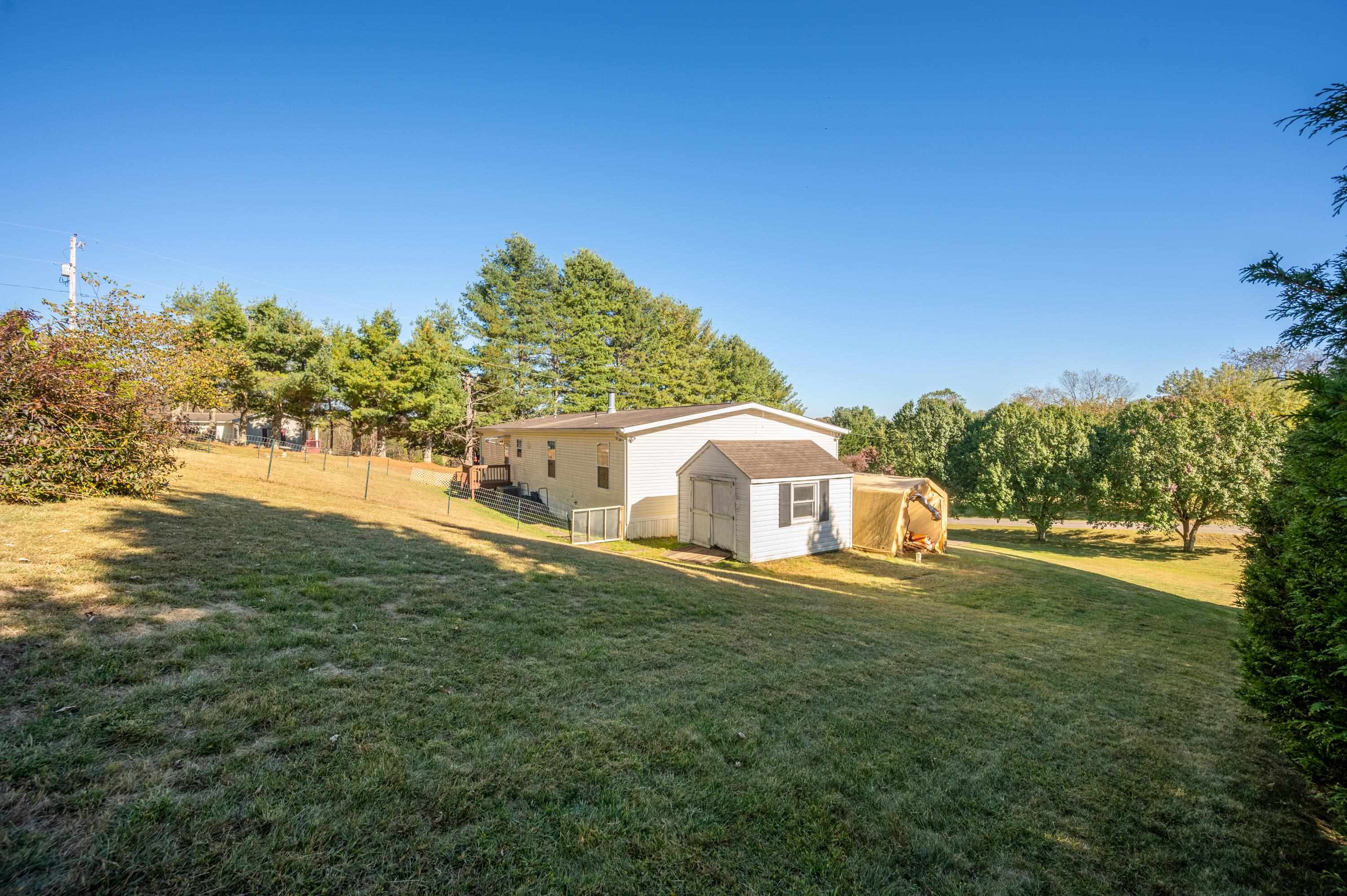 589 Davis Valley Road Rural Retreat VA 24368