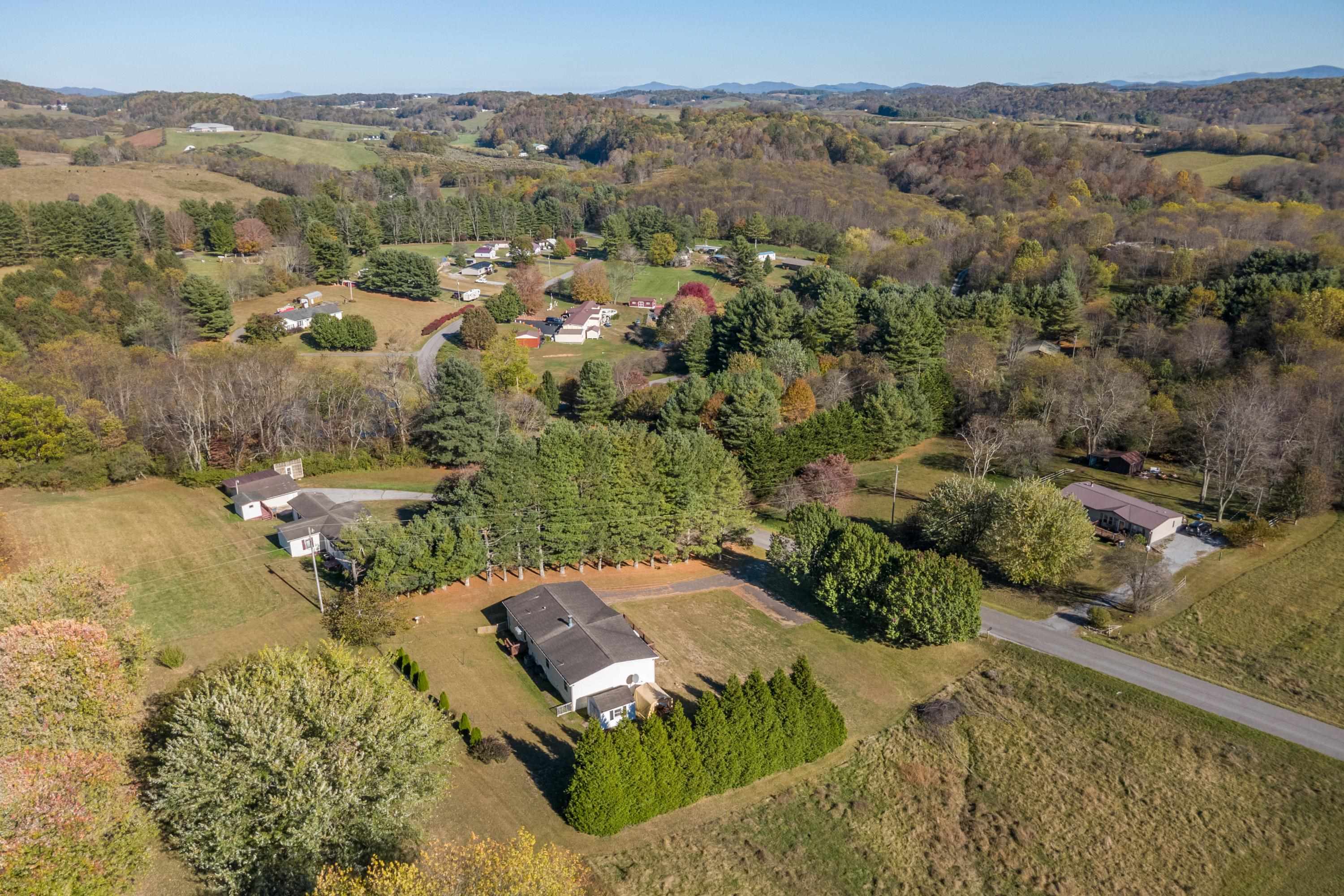 589 Davis Valley Road Rural Retreat VA 24368