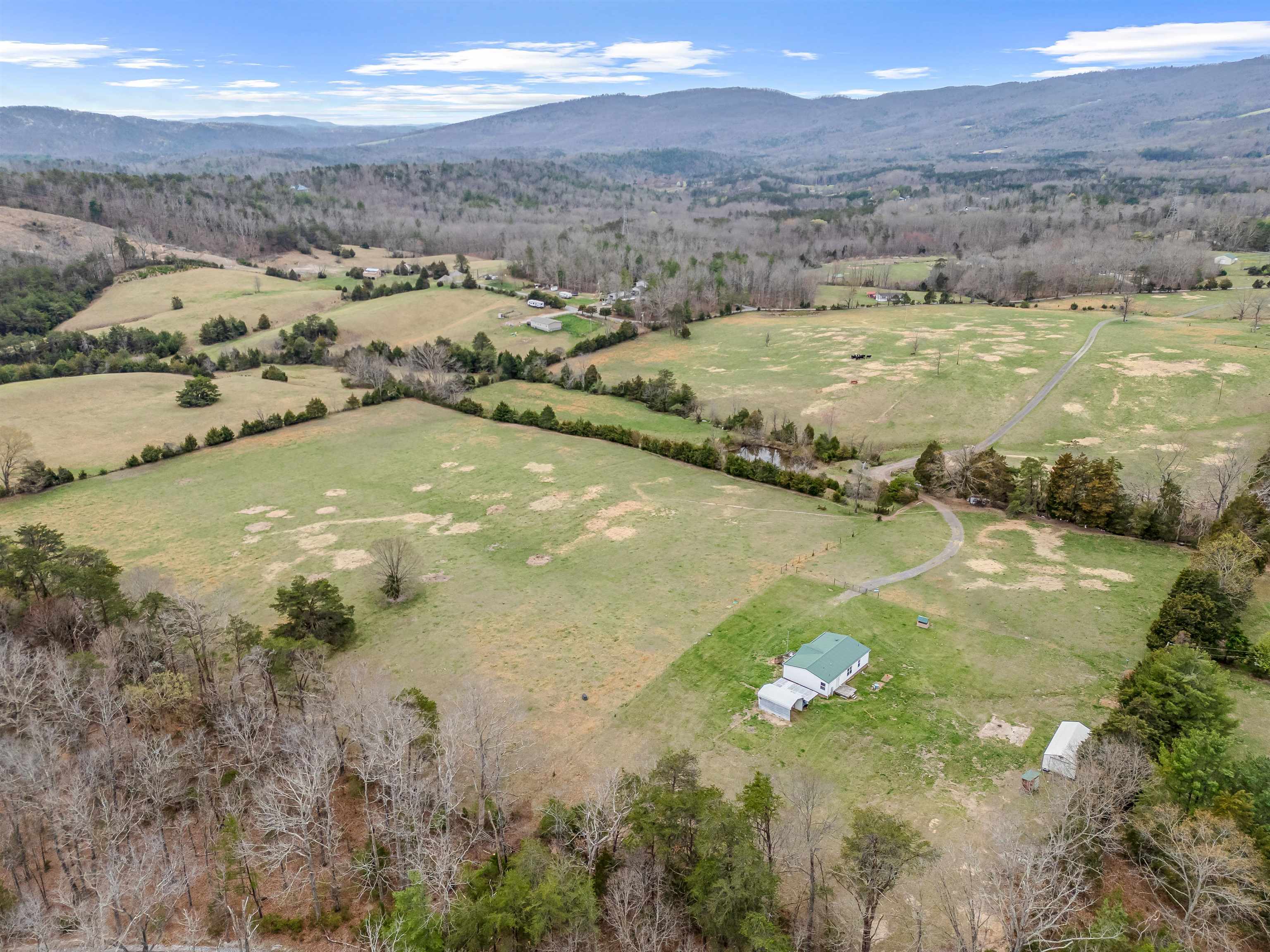 3588 Flatwoods Road Elliston VA 24087