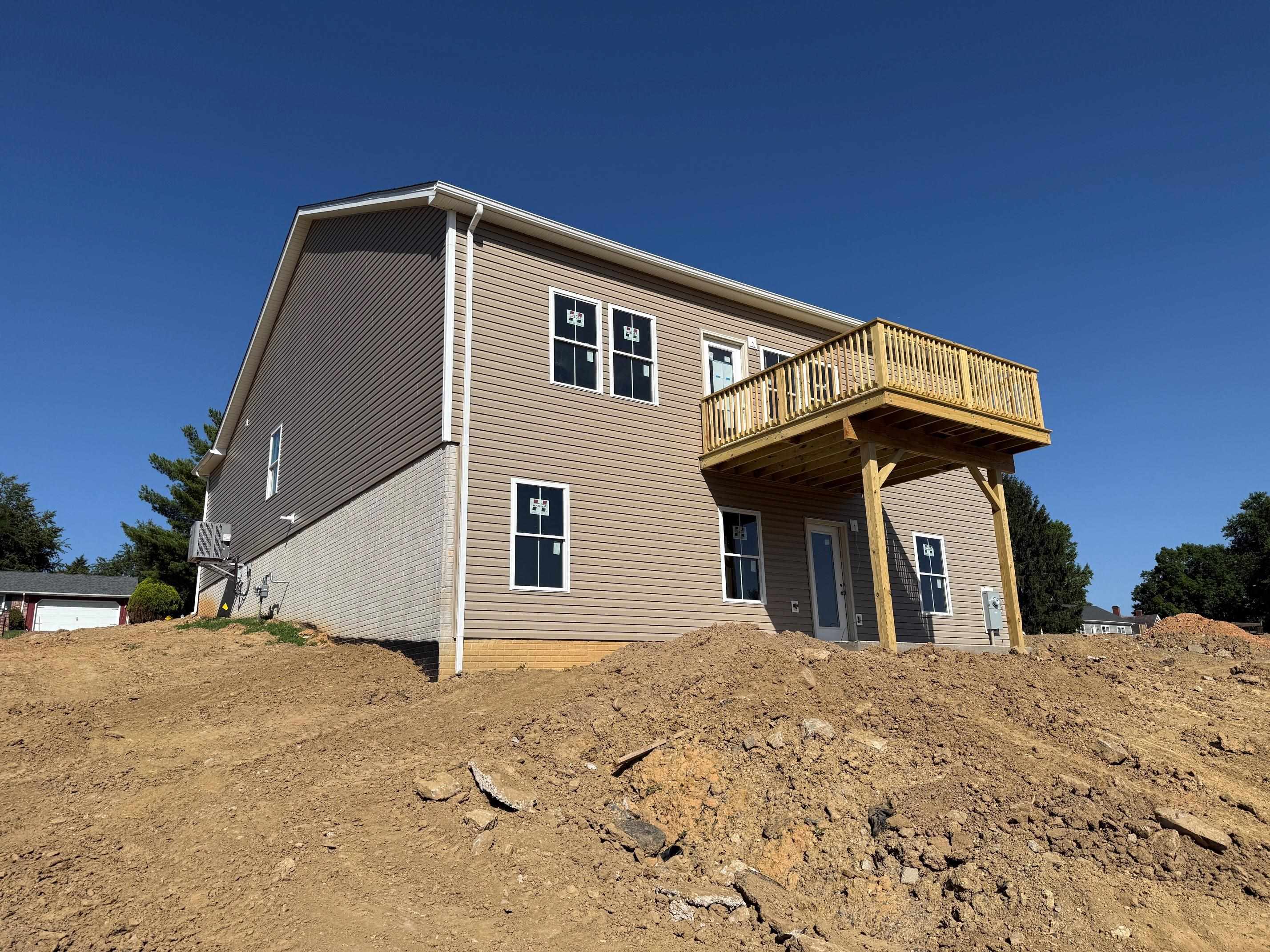 6131 Dudley Ferry Road Fairlawn VA 24141