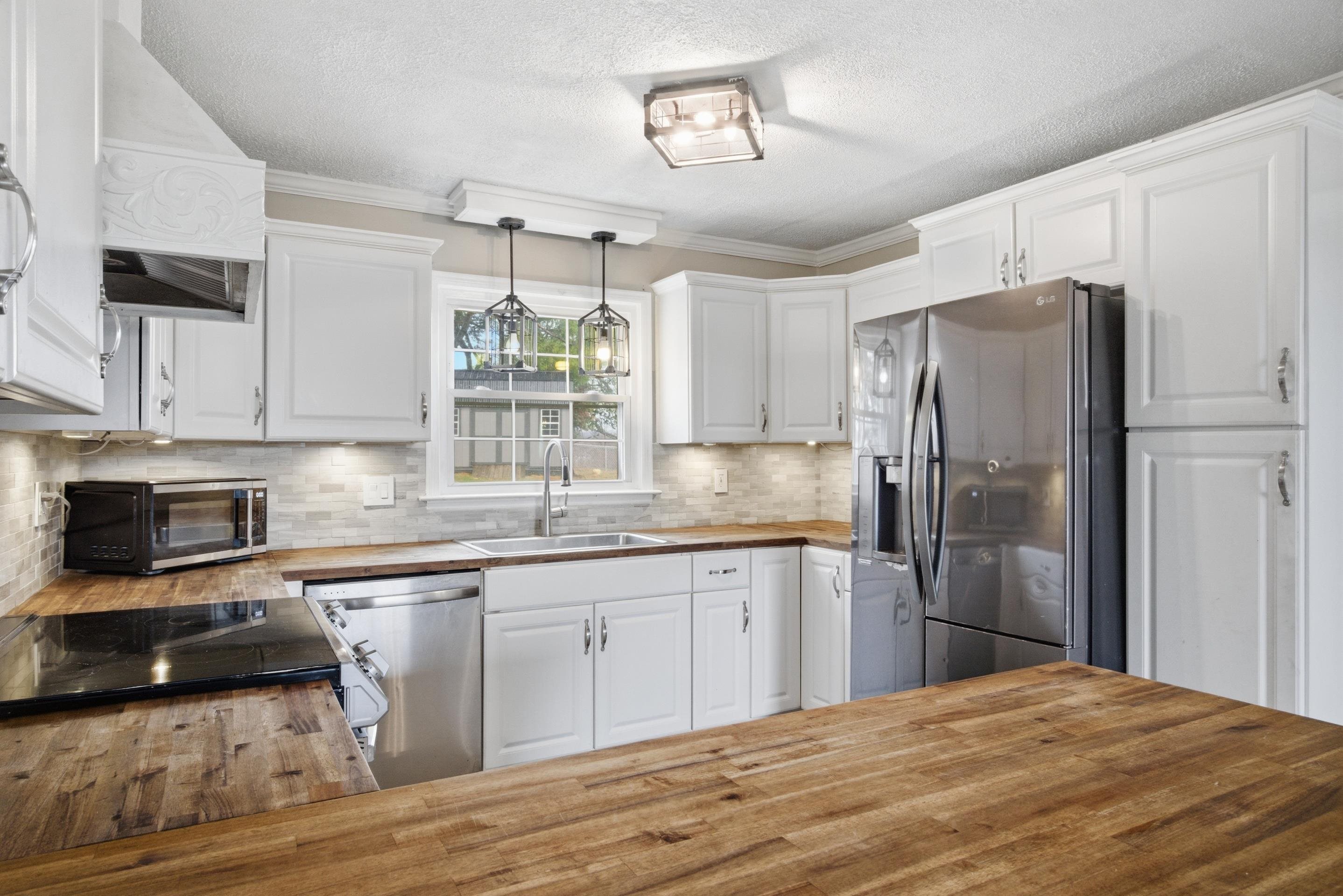 1270 Crestview Drive Wytheville VA 24382