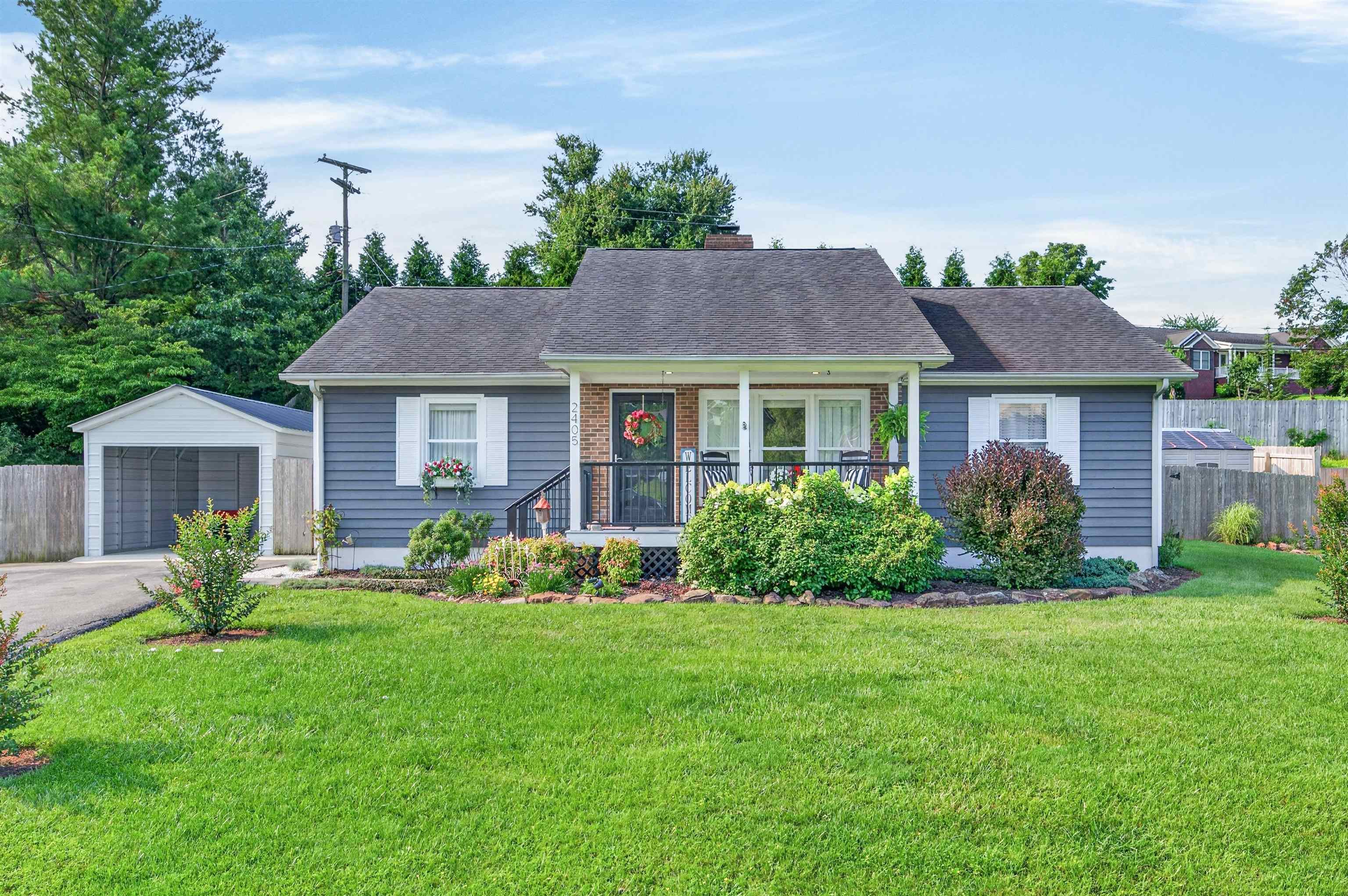 2405 Glade Drive SE Christiansburg VA 24073