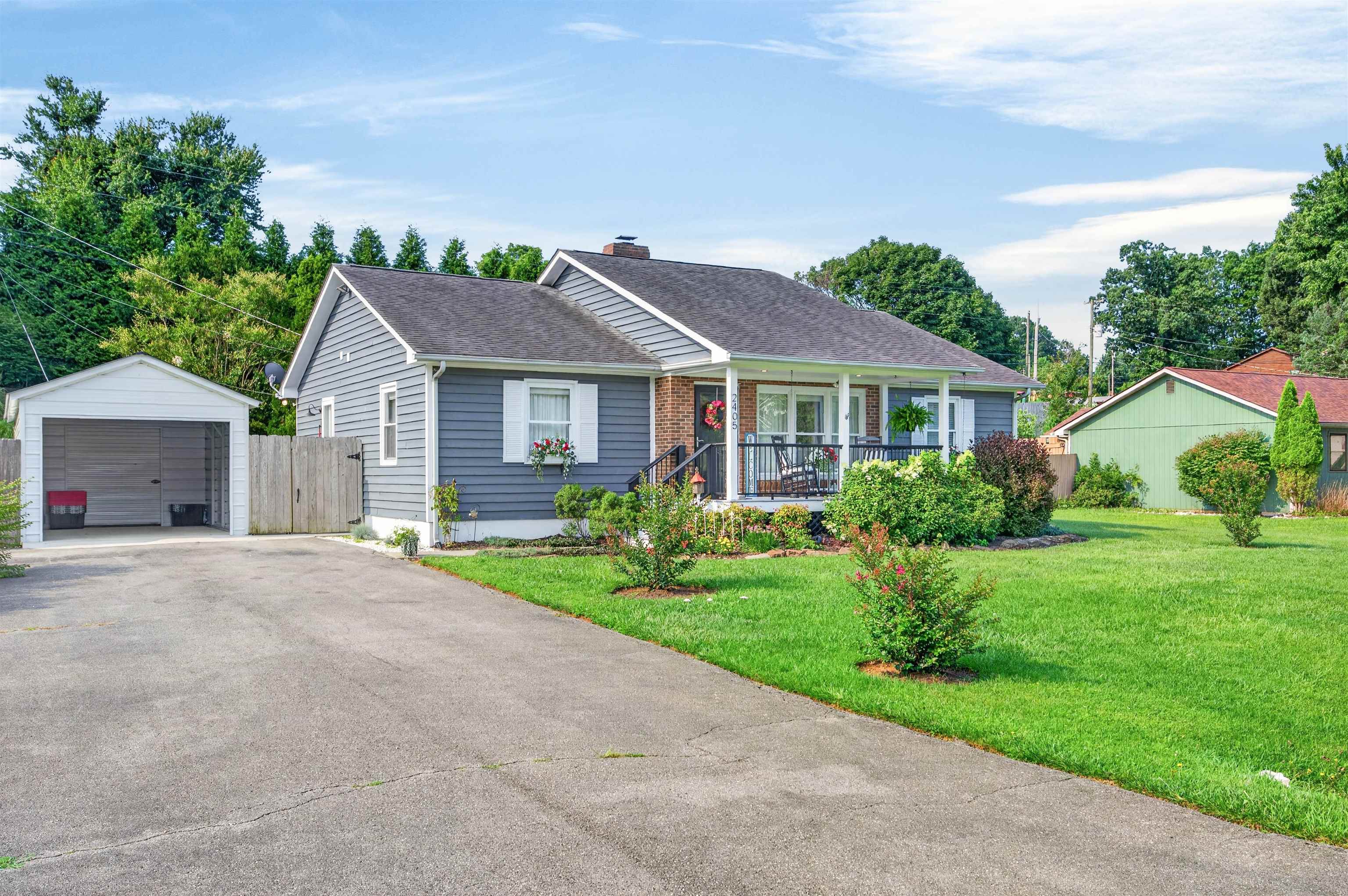 2405 Glade Drive SE Christiansburg VA 24073