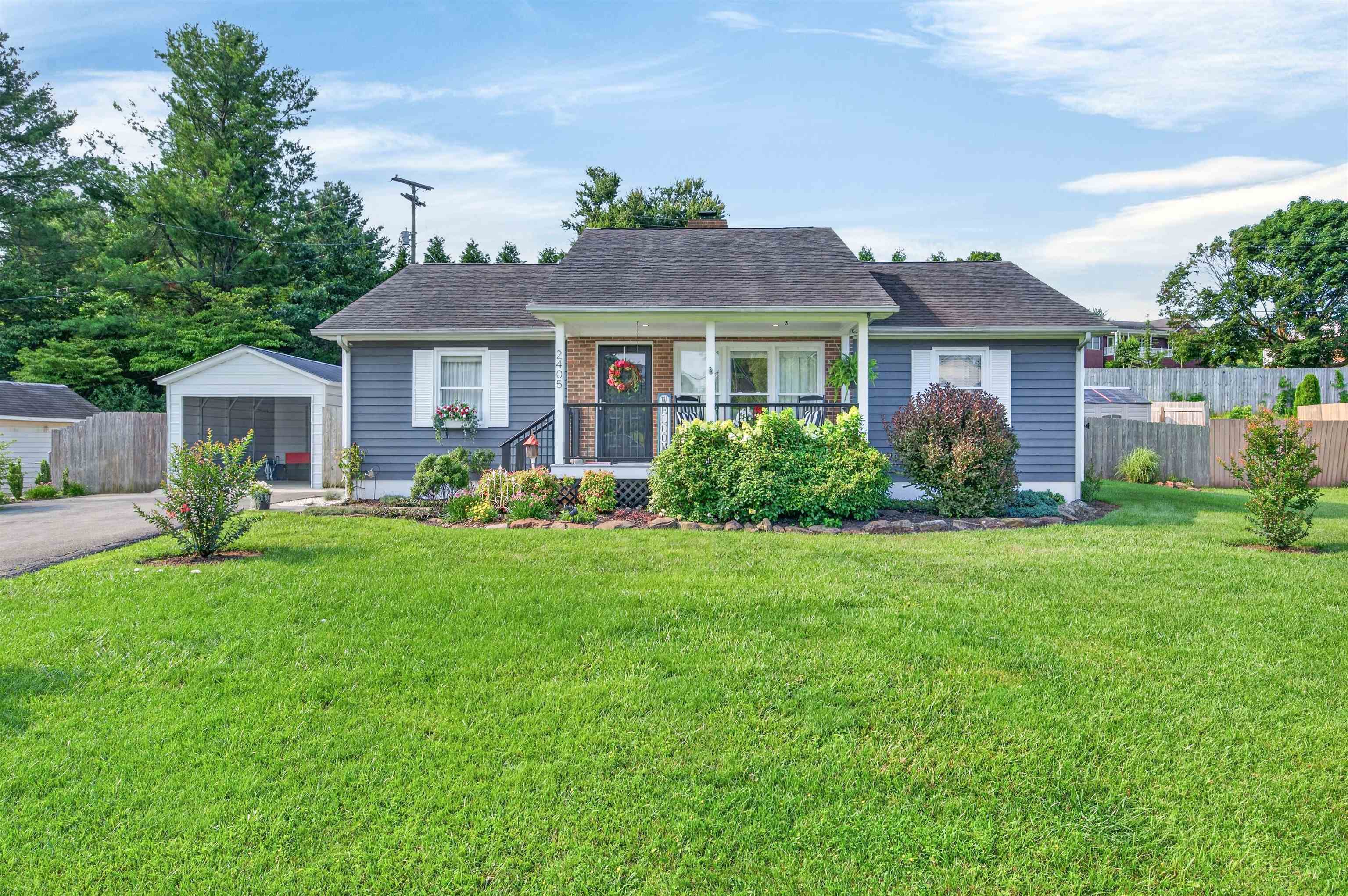 2405 Glade Drive SE Christiansburg VA 24073