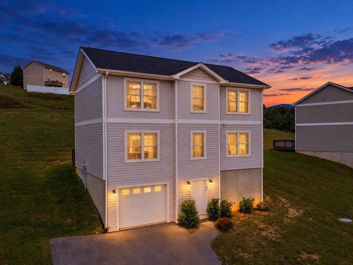 186 Redwood Drive Pembroke VA 24136