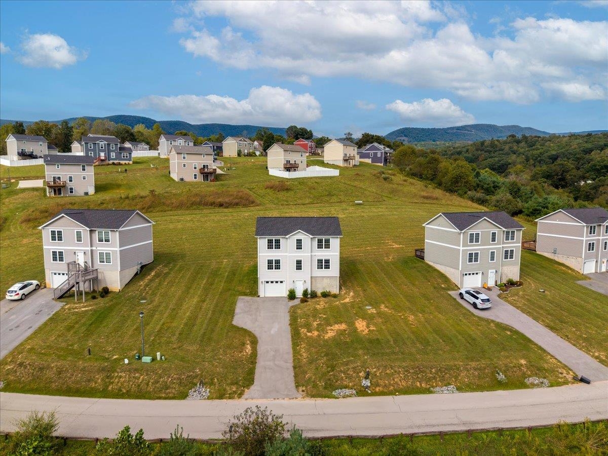 186 Redwood Drive Pembroke VA 24136