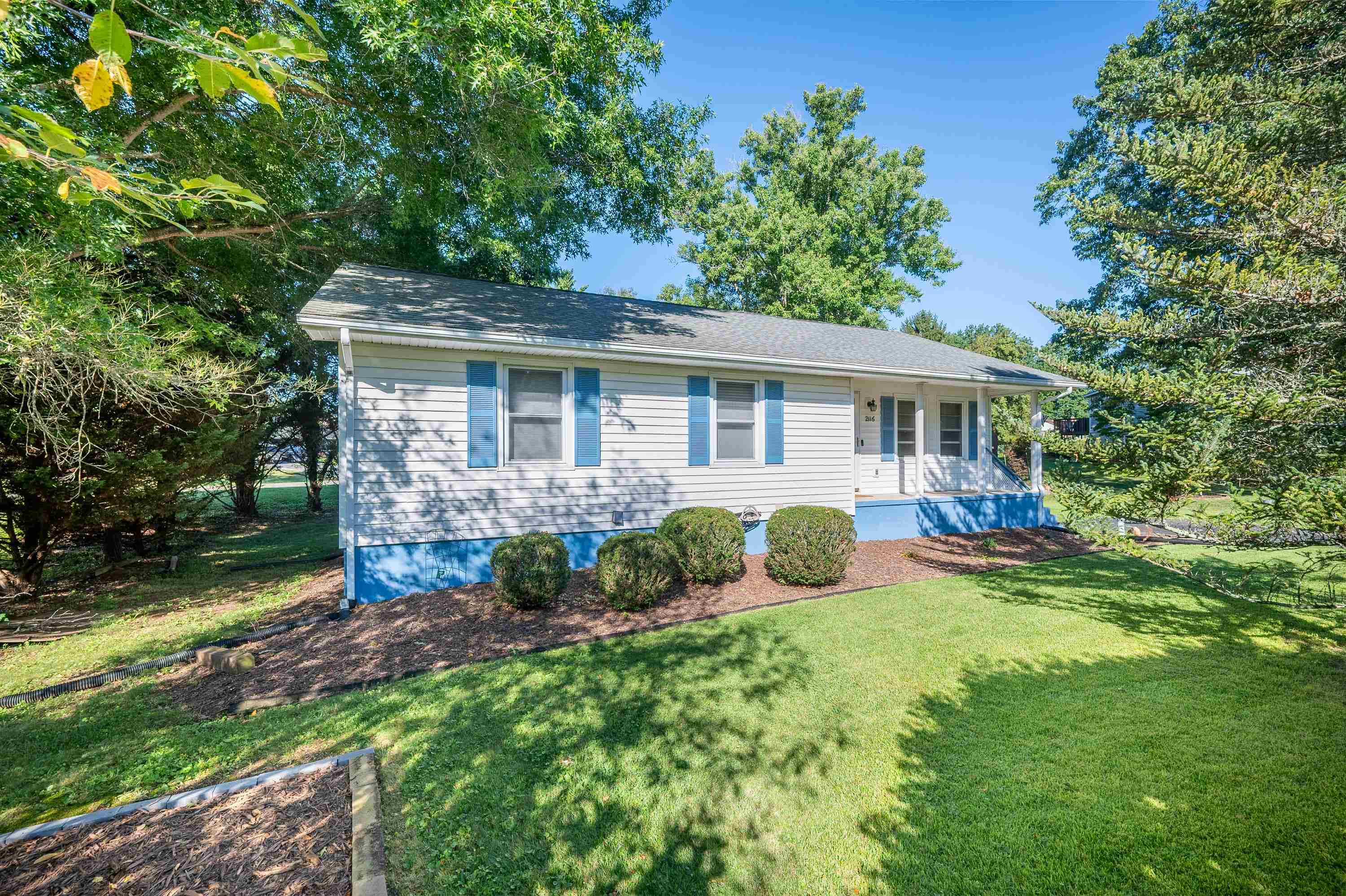 2116 Charlton Lane Radford VA 24141