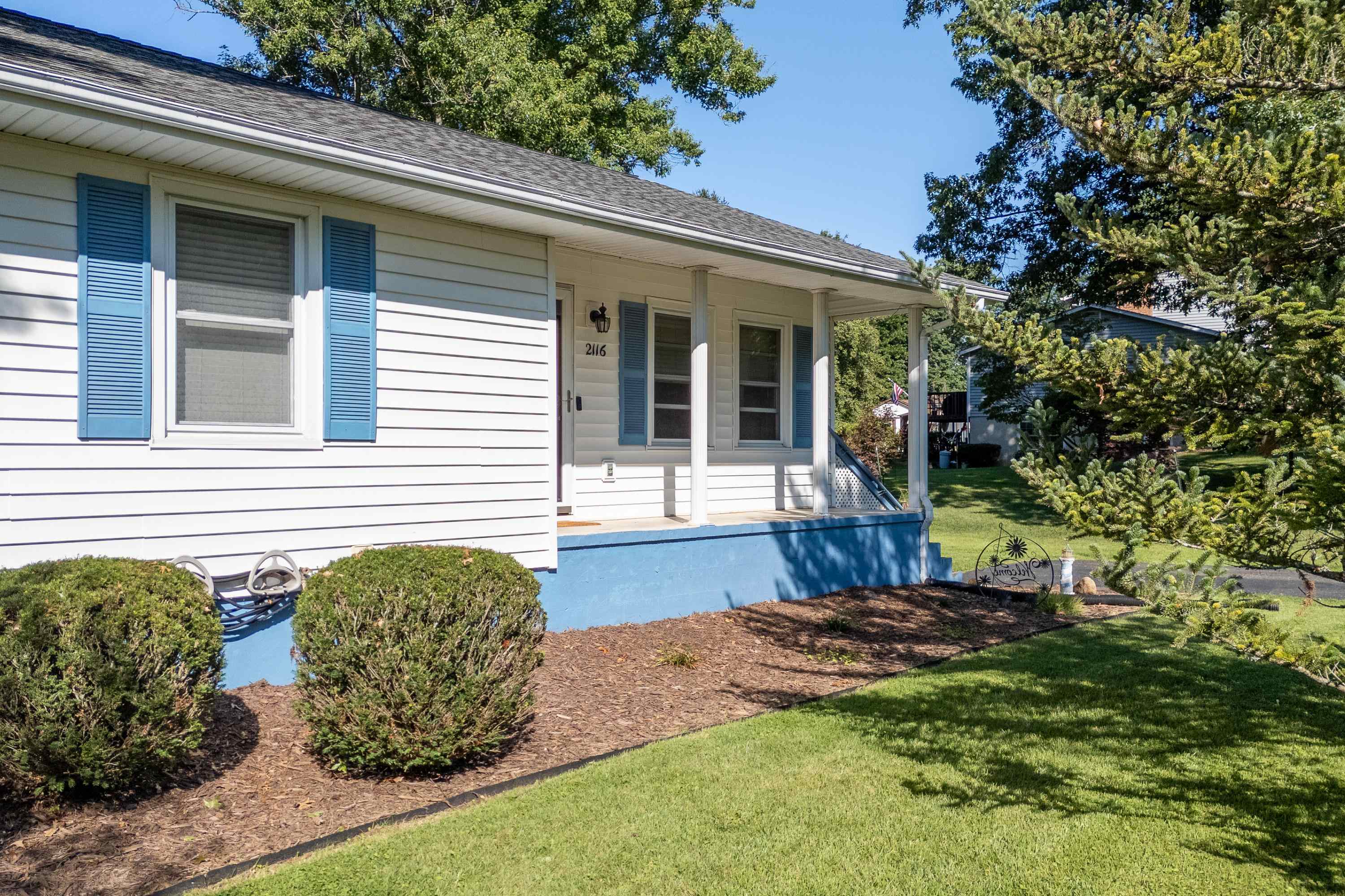 2116 Charlton Lane Radford VA 24141