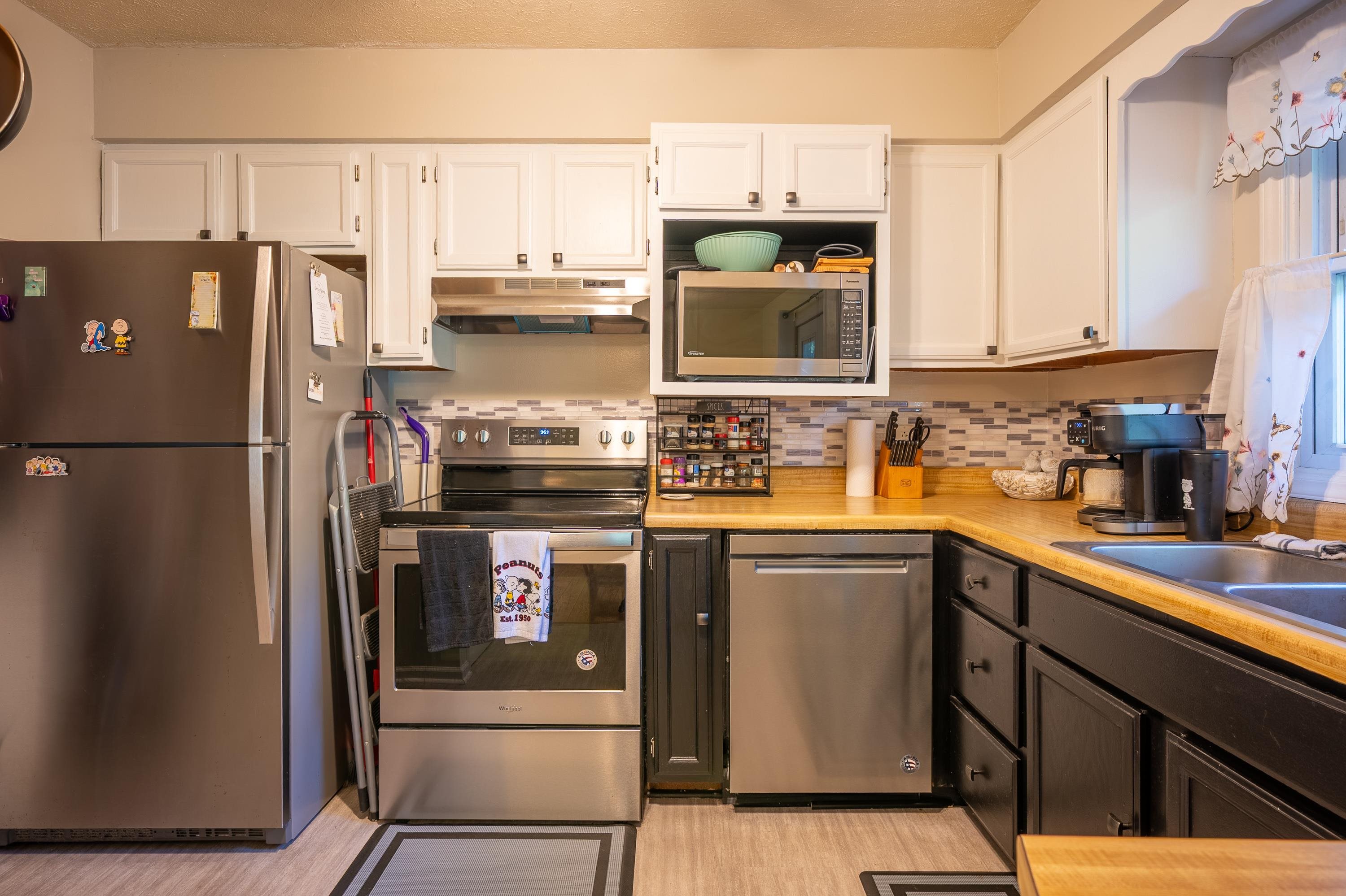 2116 Charlton Lane Radford VA 24141