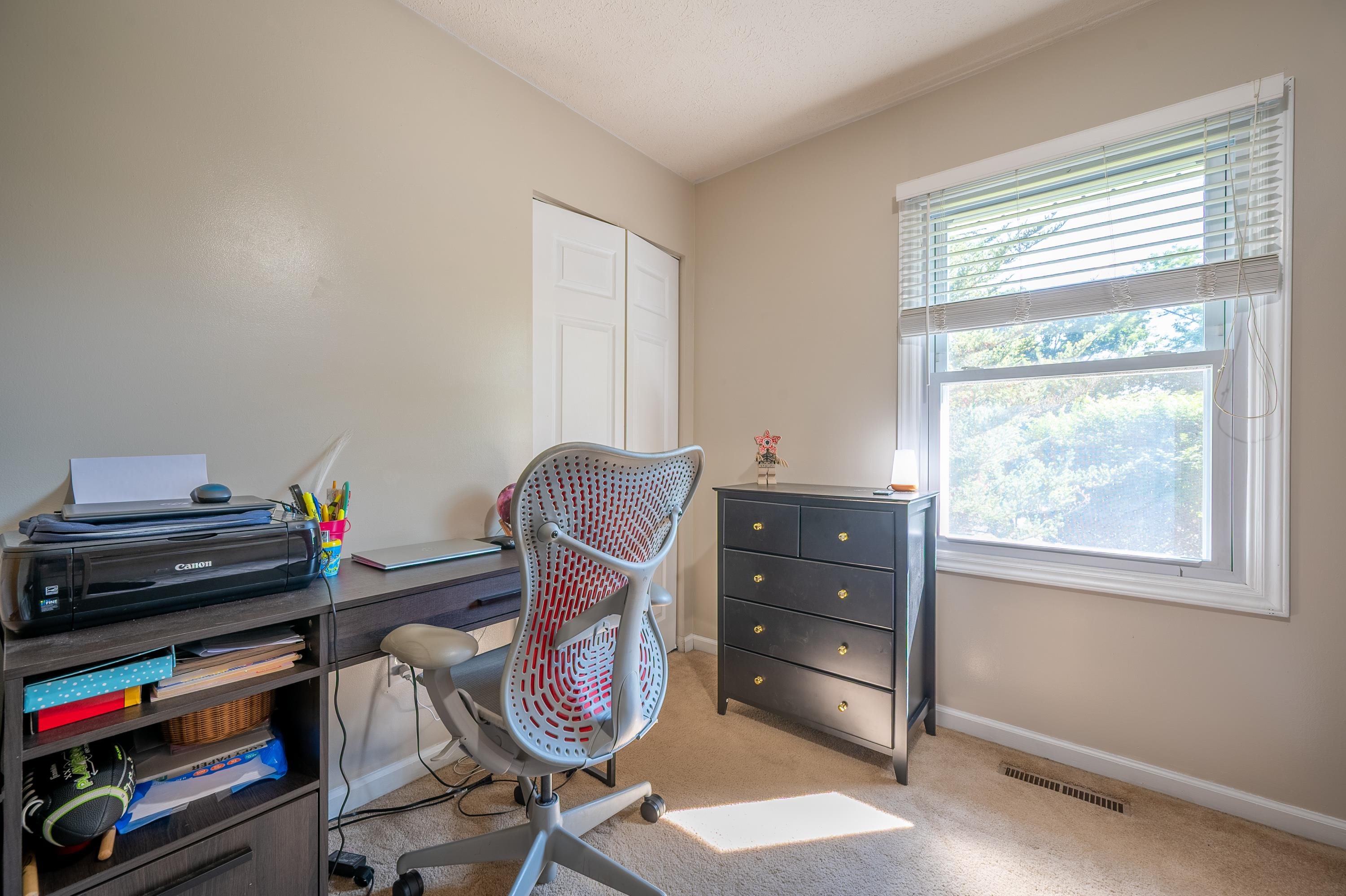 2116 Charlton Lane Radford VA 24141