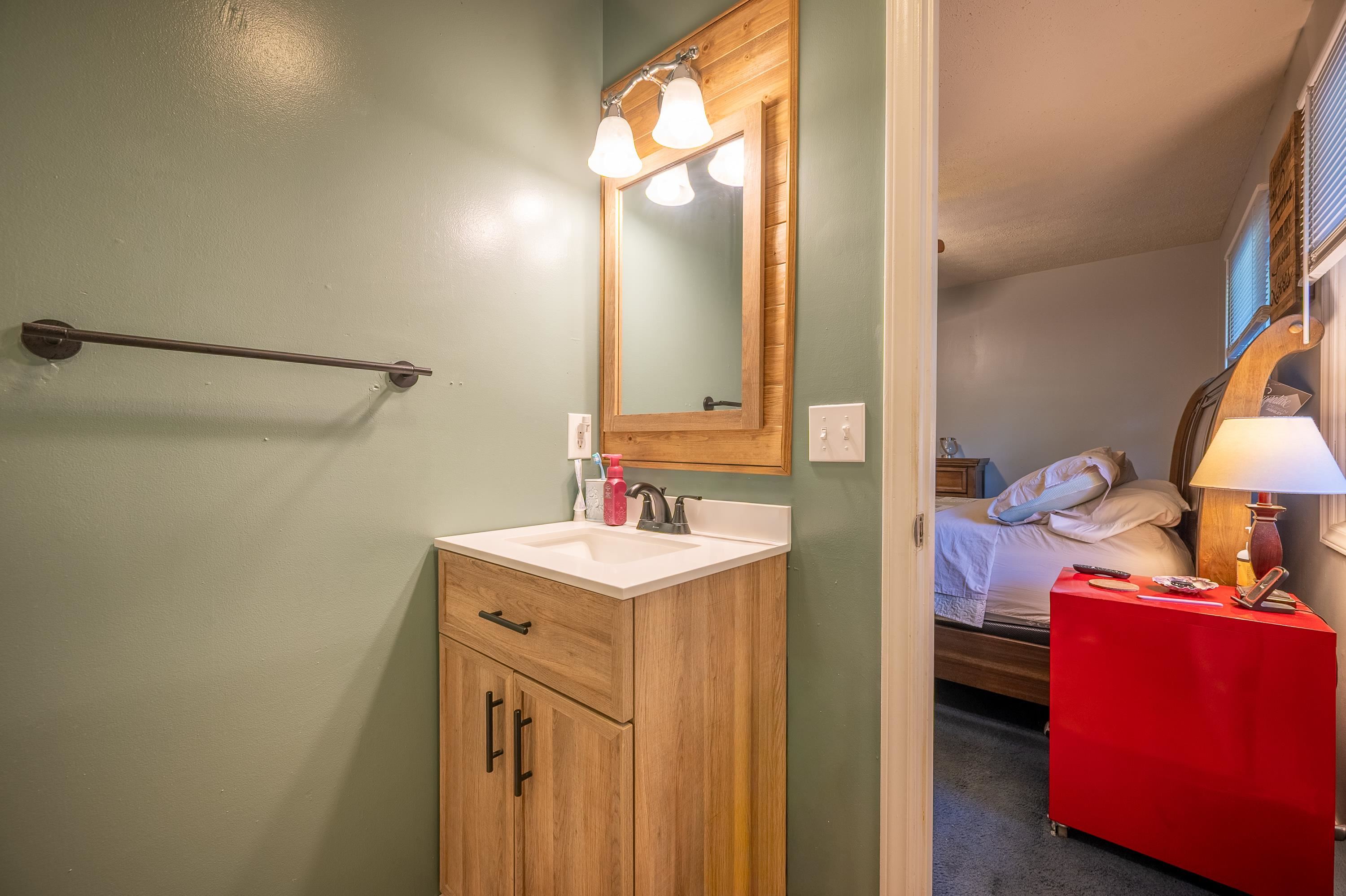 2116 Charlton Lane Radford VA 24141