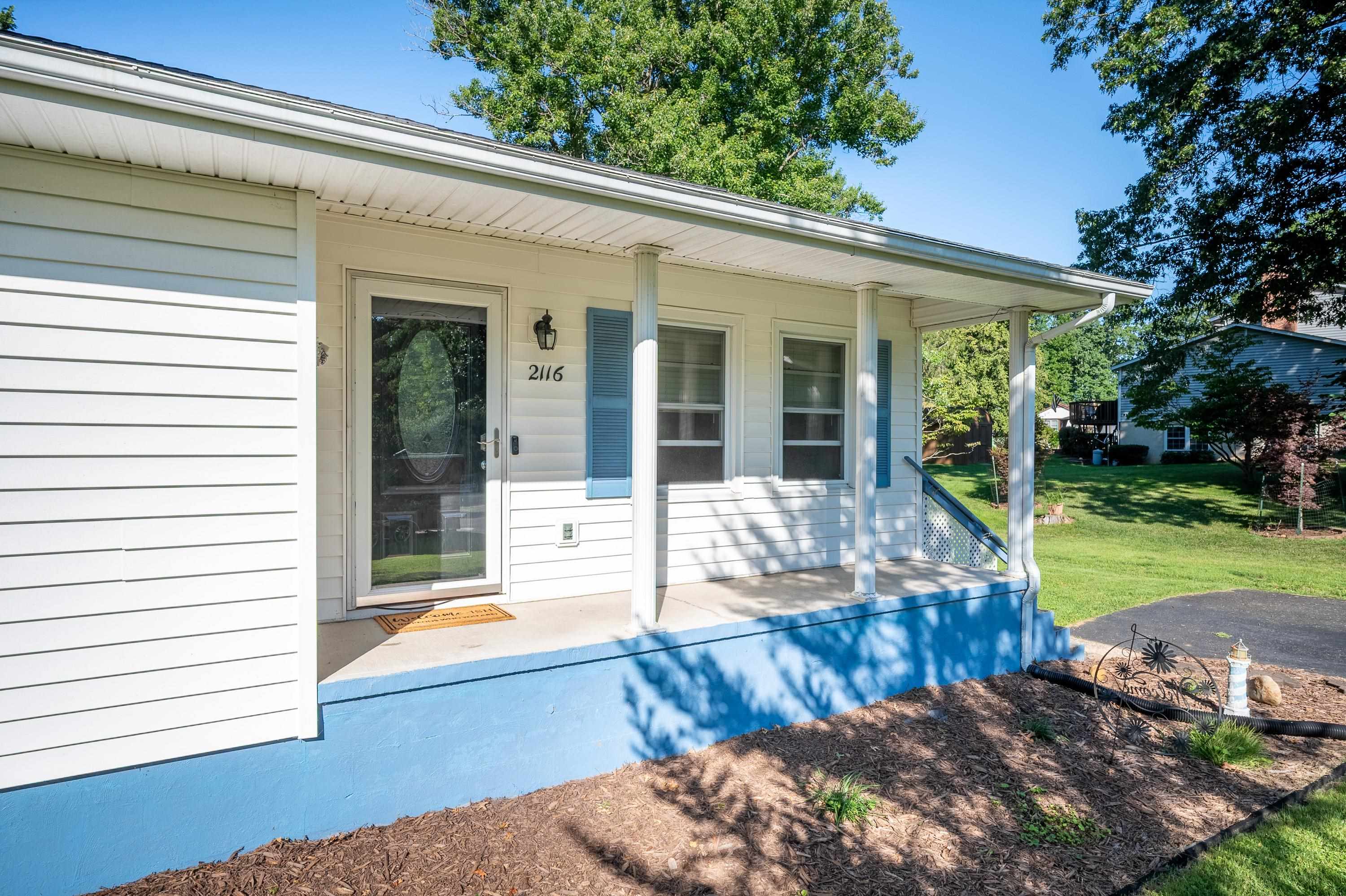 2116 Charlton Lane Radford VA 24141