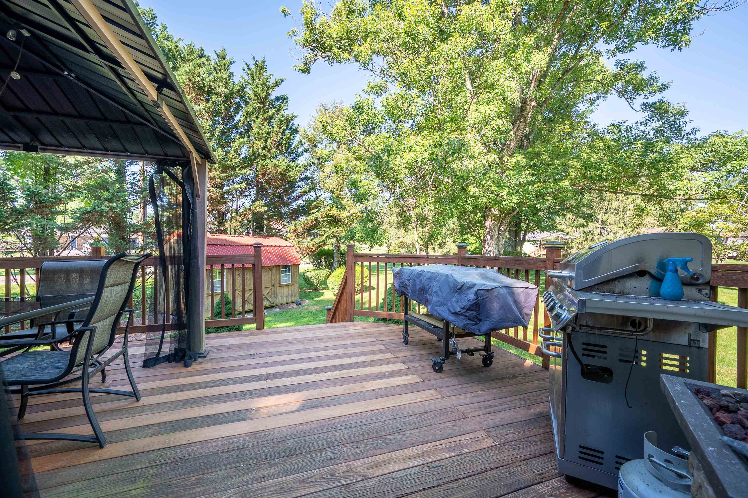 2116 Charlton Lane Radford VA 24141