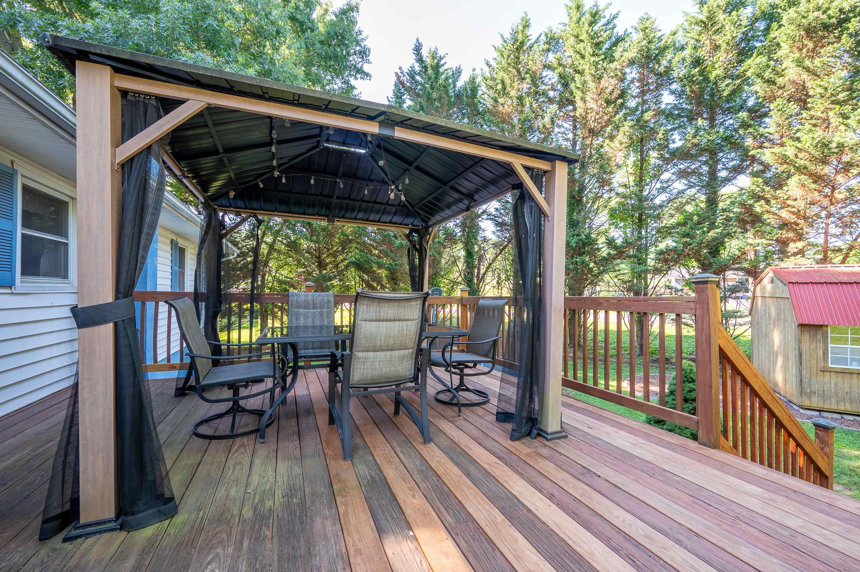 2116 Charlton Lane Radford VA 24141