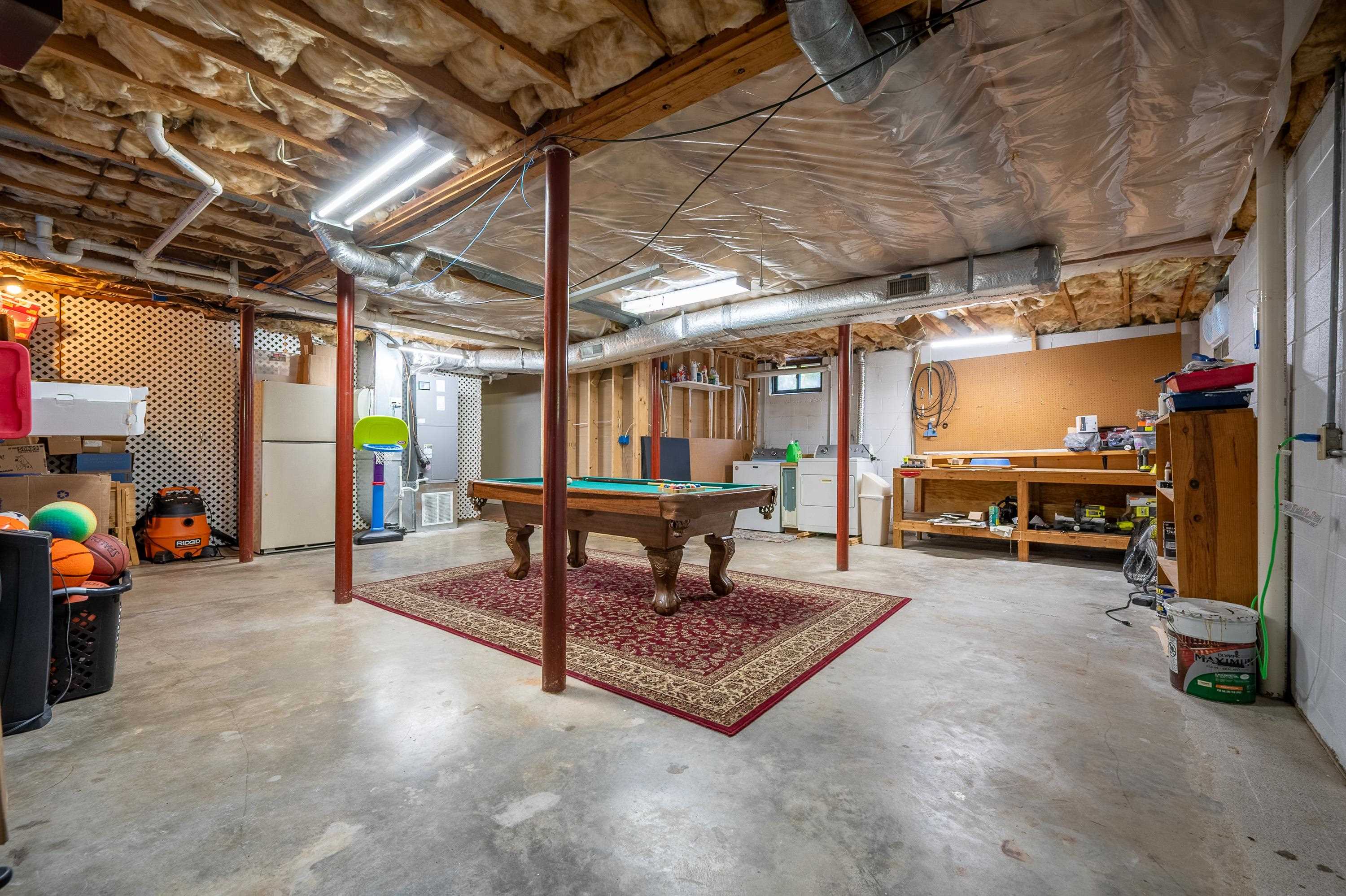 2116 Charlton Lane Radford VA 24141