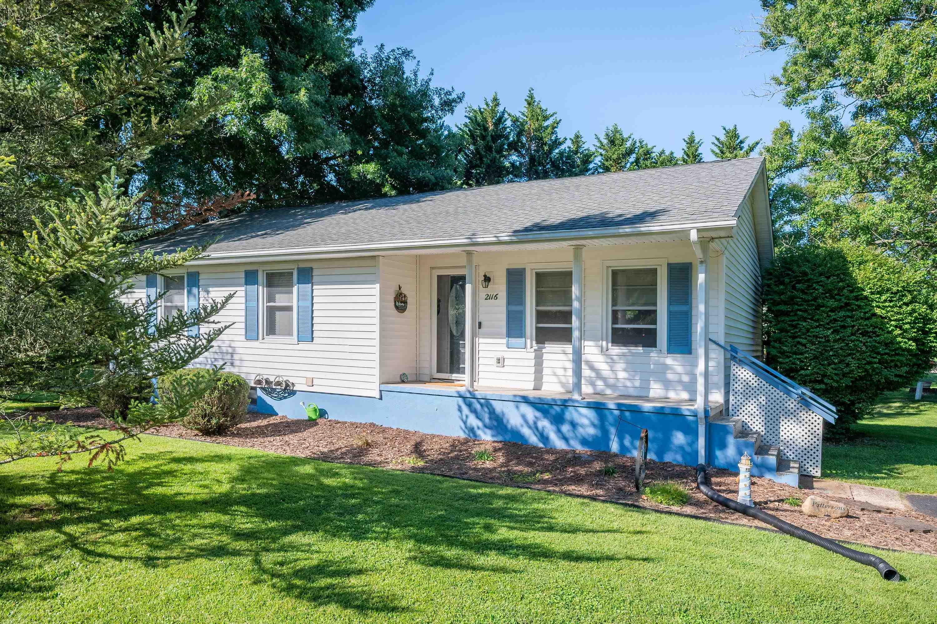 2116 Charlton Lane Radford VA 24141