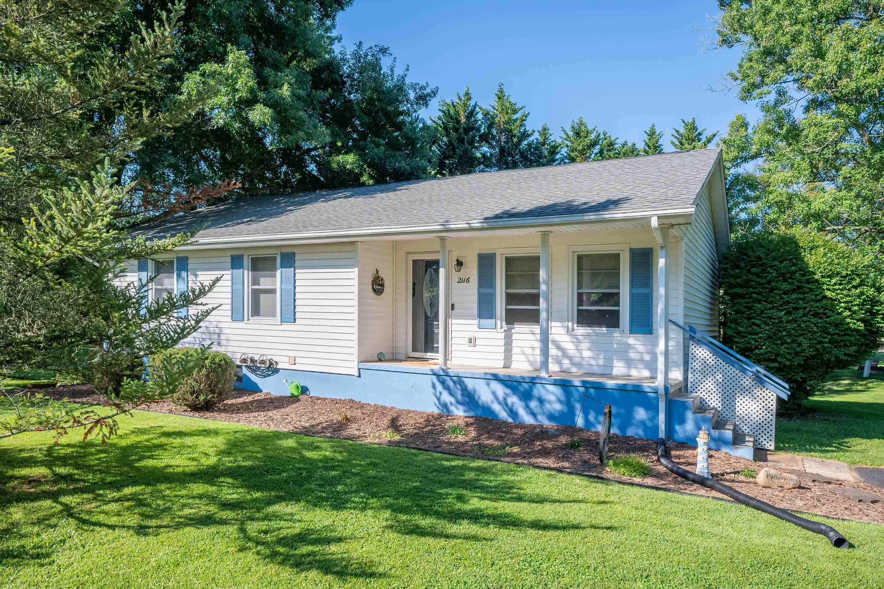 2116 Charlton Lane Radford VA 24141