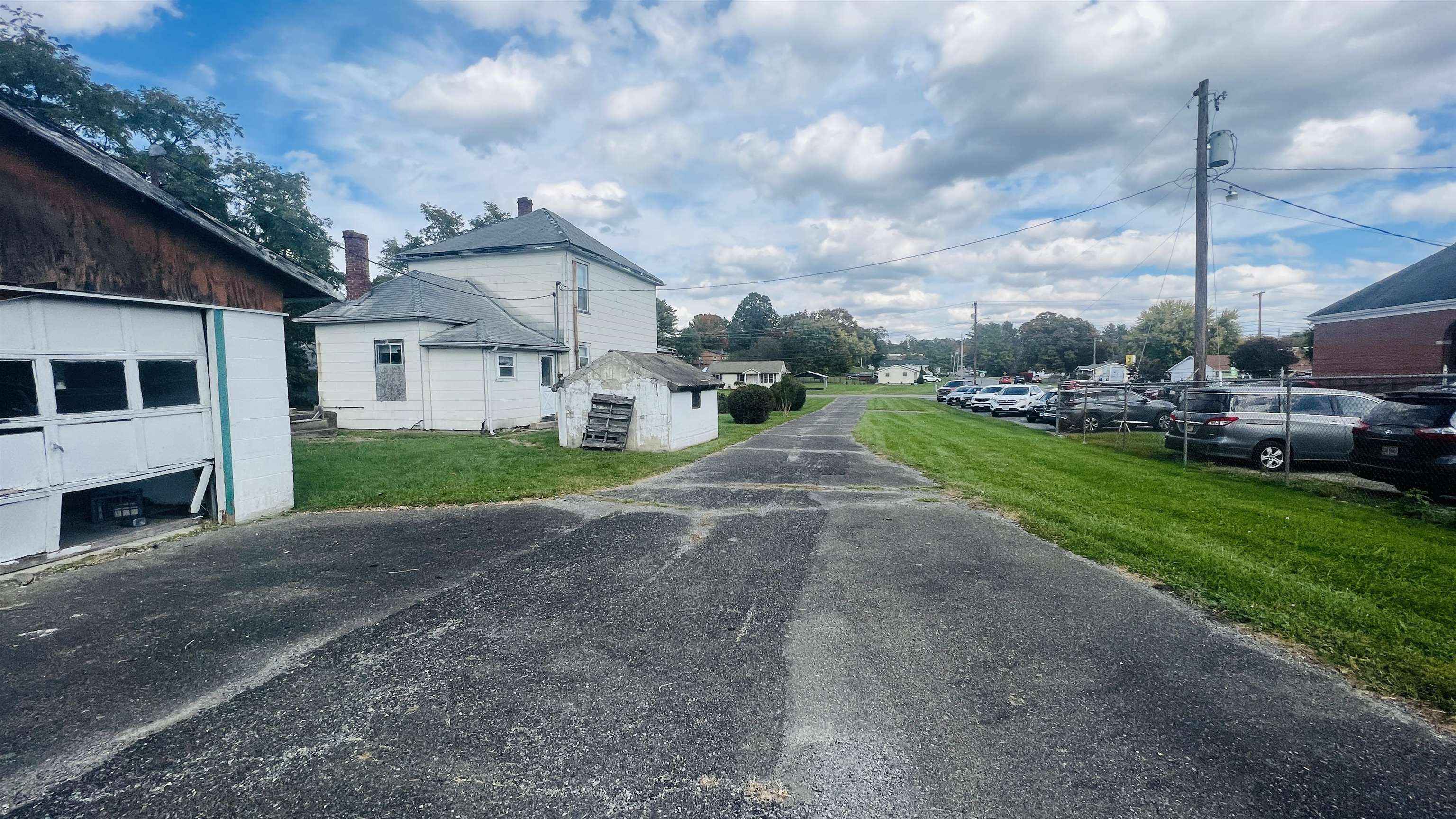 1604 Wadsworth Street Radford VA 24141