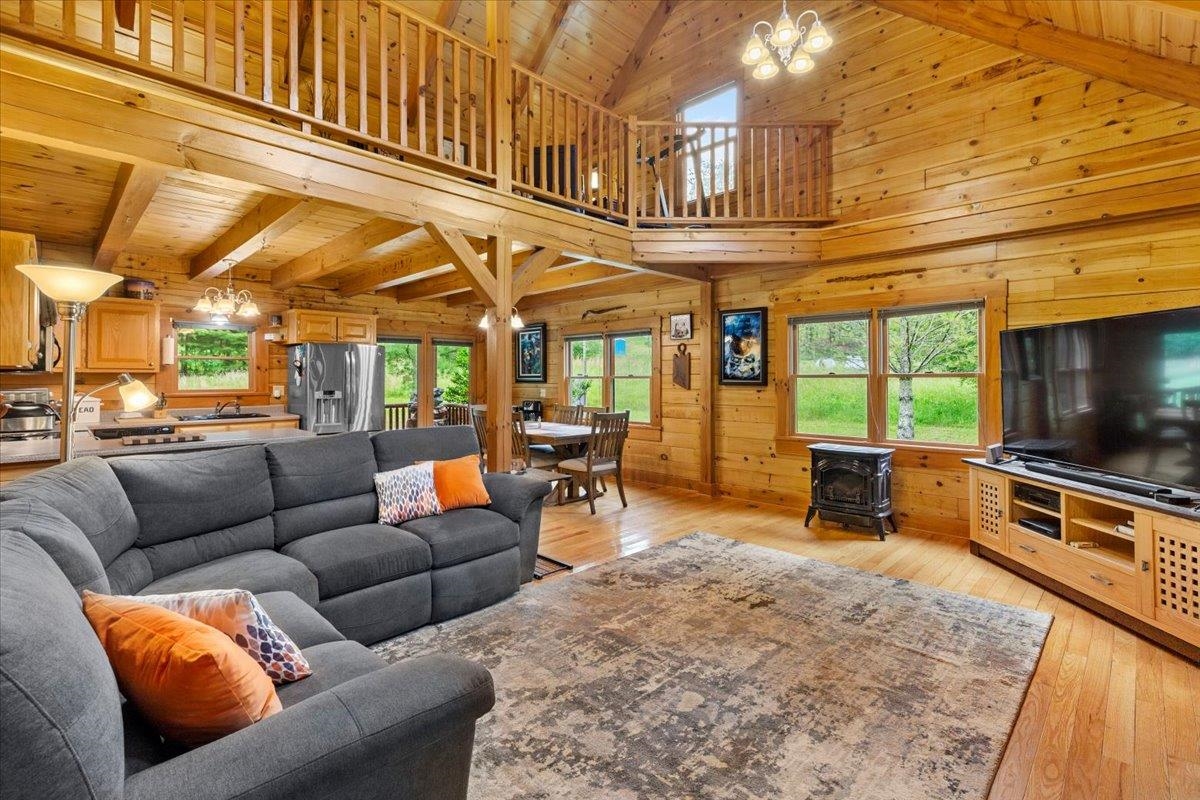 173 Cavalier Drive Hillsville VA 24343