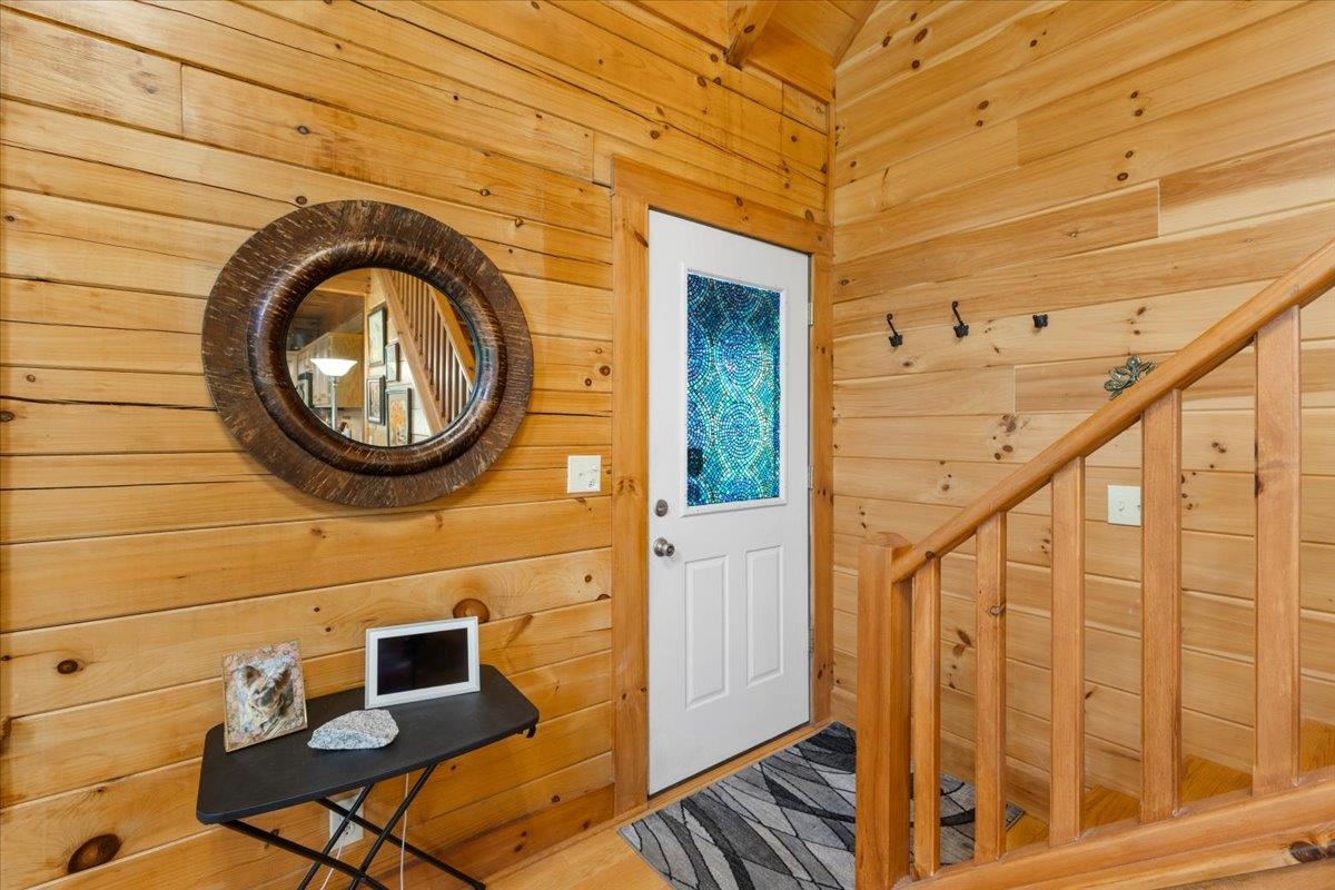 173 Cavalier Drive Hillsville VA 24343