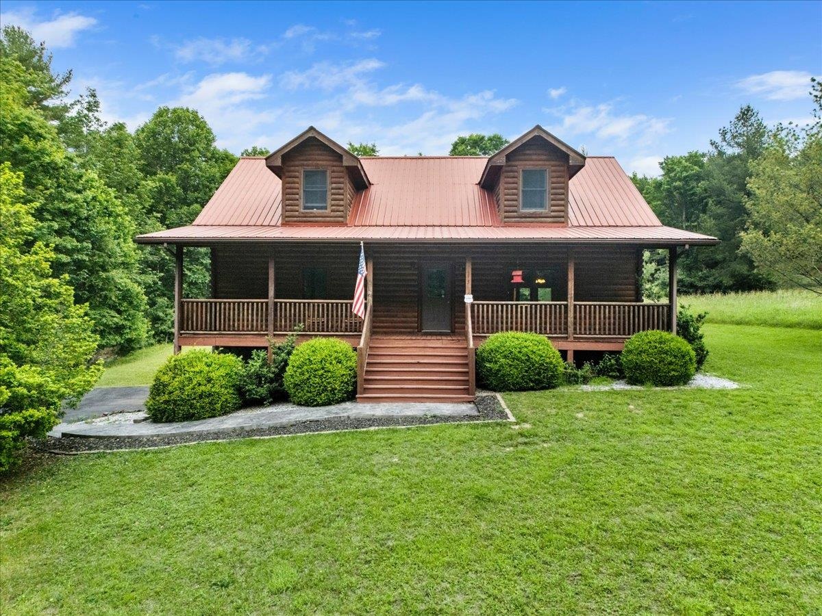 173 Cavalier Drive Hillsville VA 24343