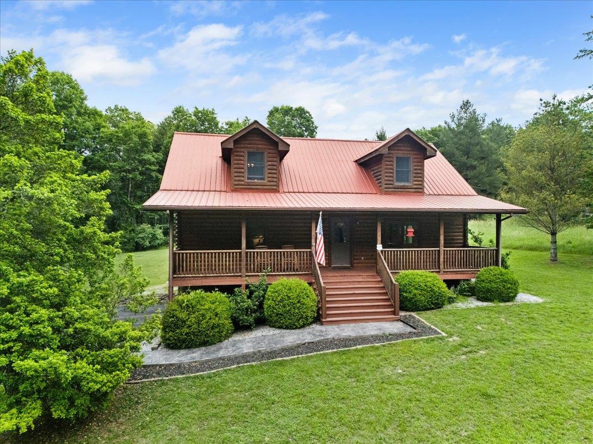 173 Cavalier Drive Hillsville VA 24343