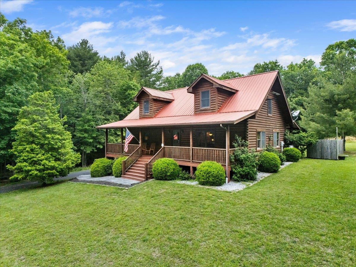 173 Cavalier Drive Hillsville VA 24343