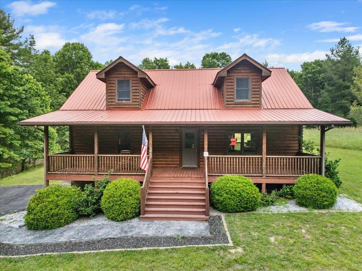 173 Cavalier Drive Hillsville VA 24343