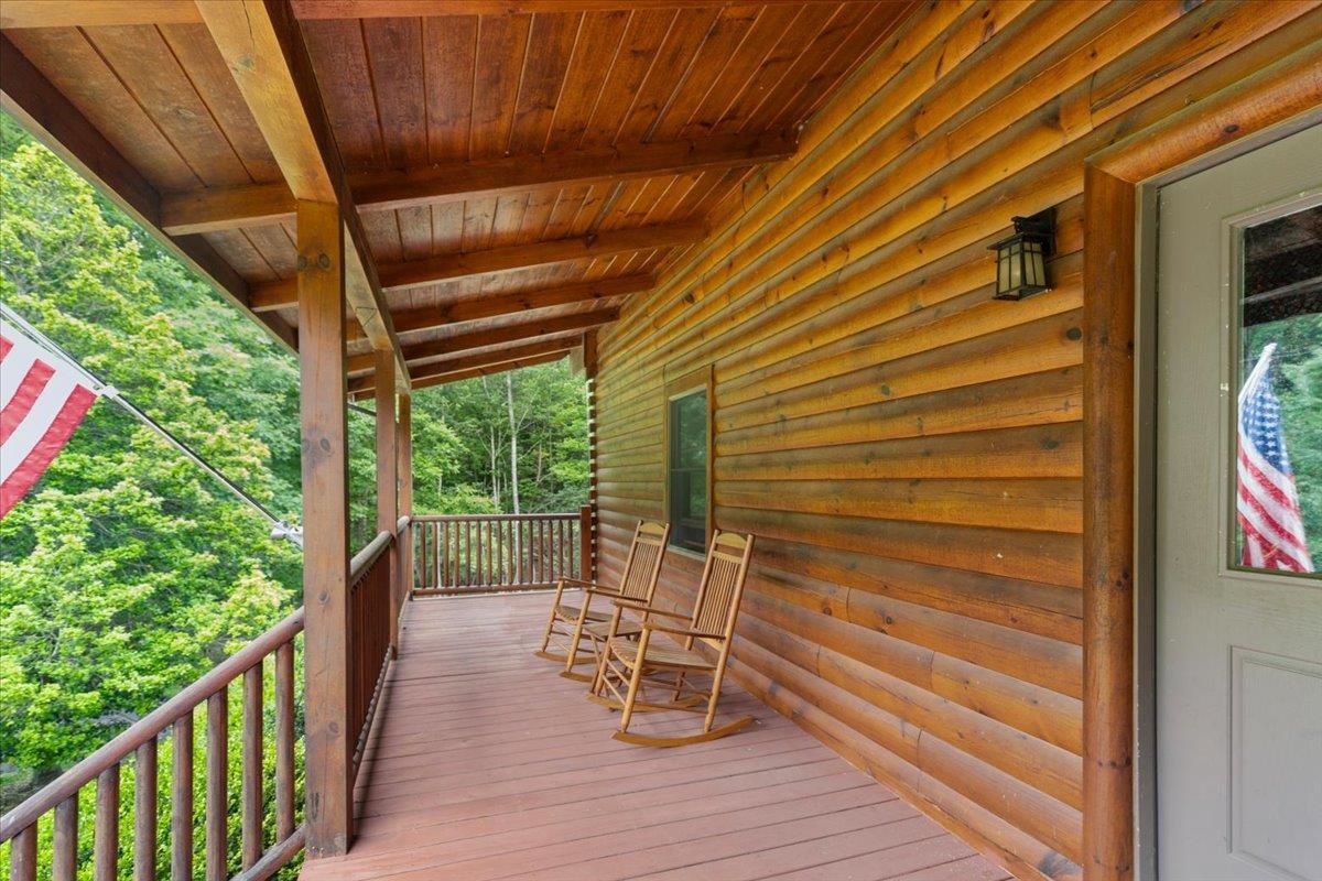 173 Cavalier Drive Hillsville VA 24343