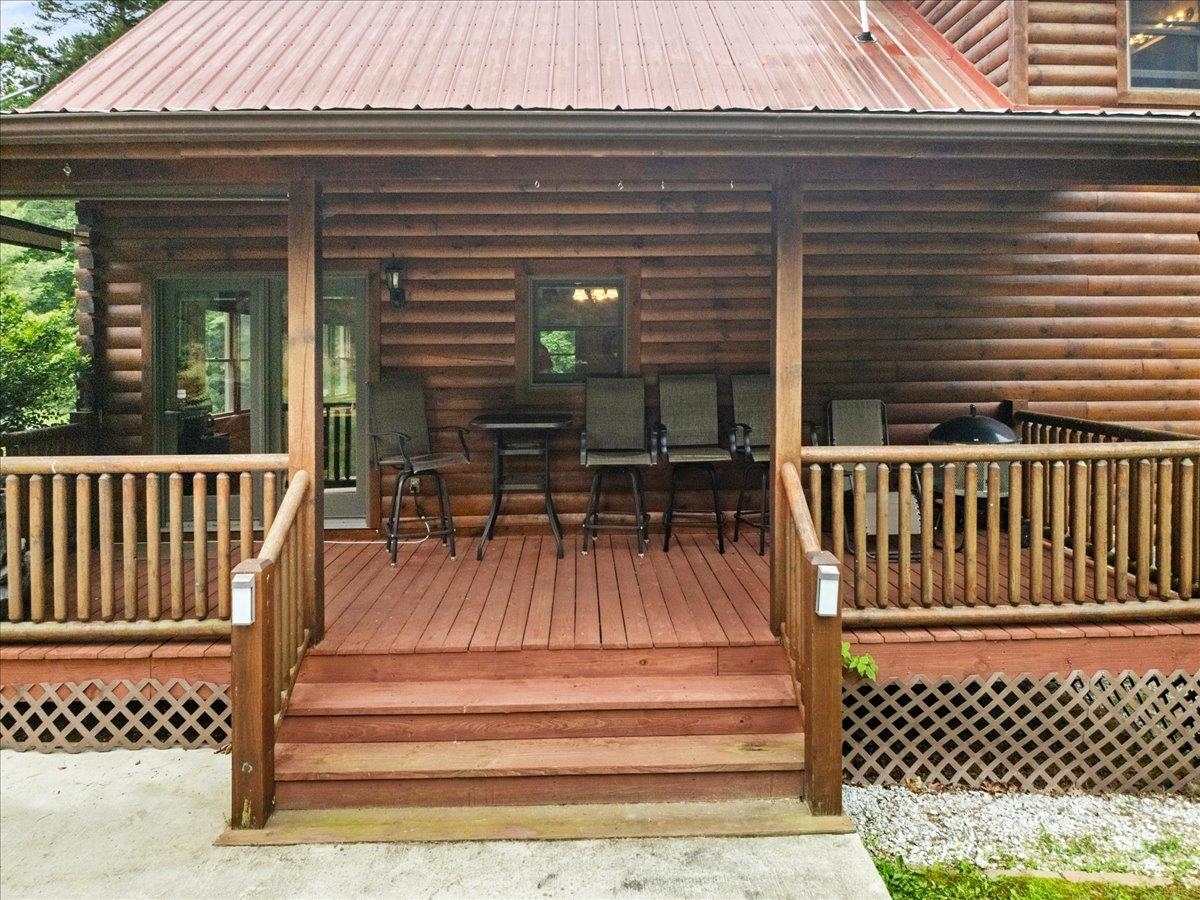 173 Cavalier Drive Hillsville VA 24343