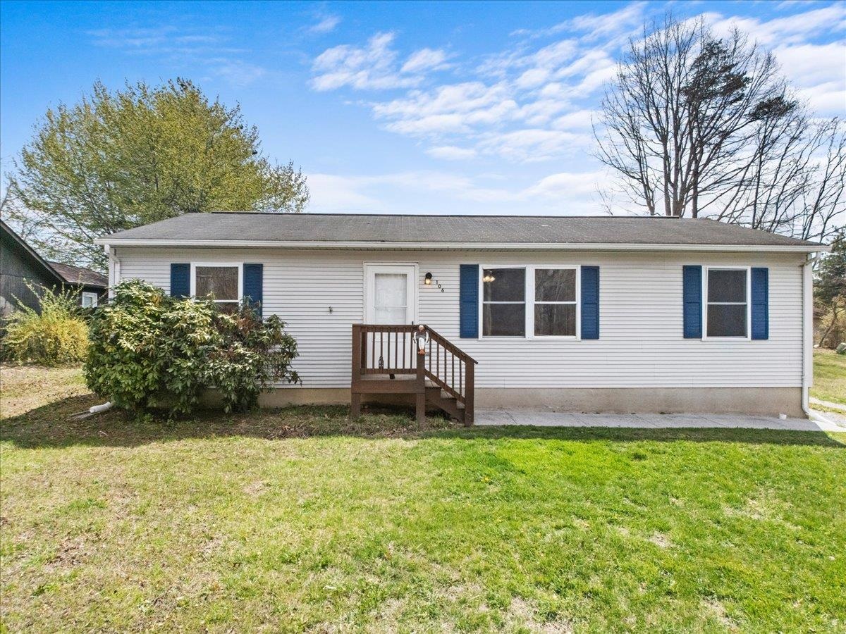 106 Point Travis Avenue Radford VA 24141