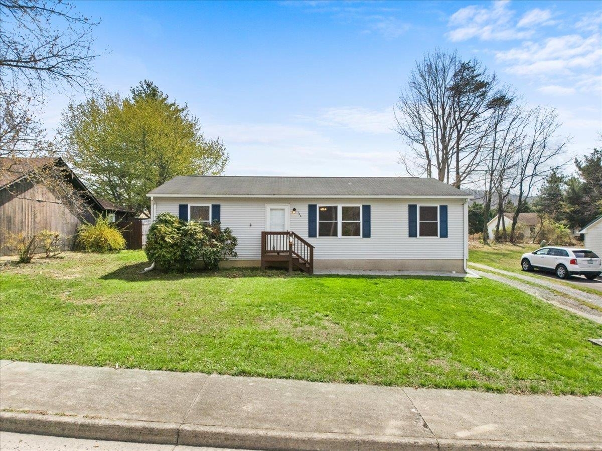 106 Point Travis Avenue Radford VA 24141