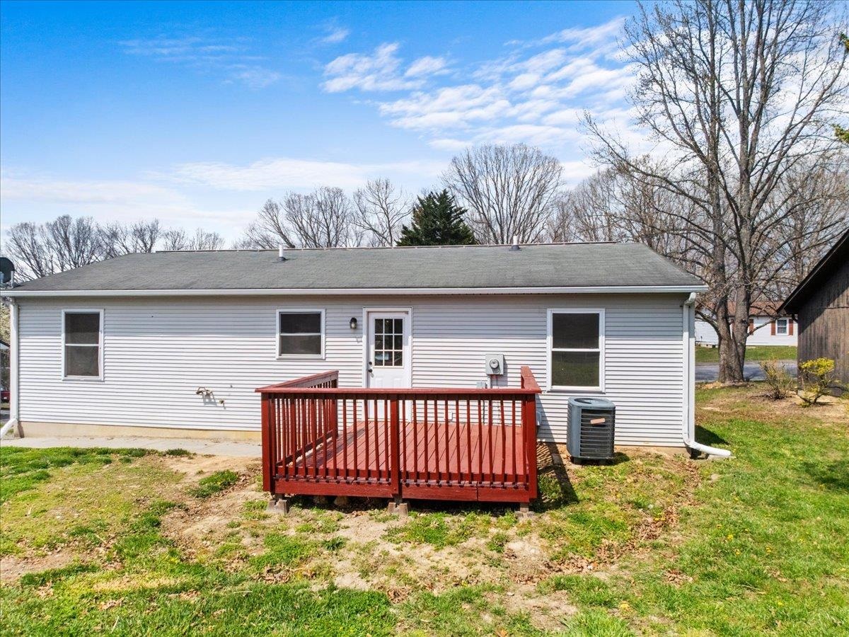 106 Point Travis Avenue Radford VA 24141
