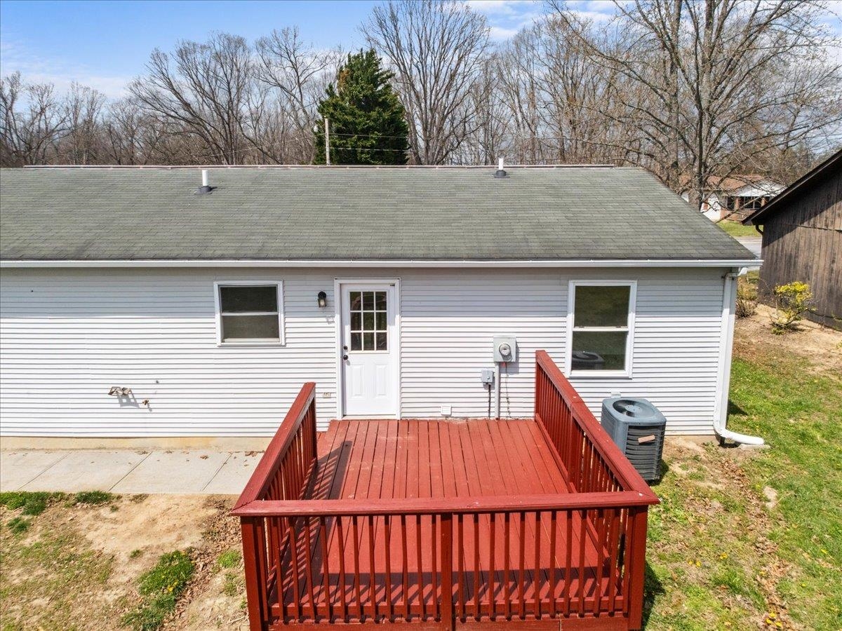 106 Point Travis Avenue Radford VA 24141