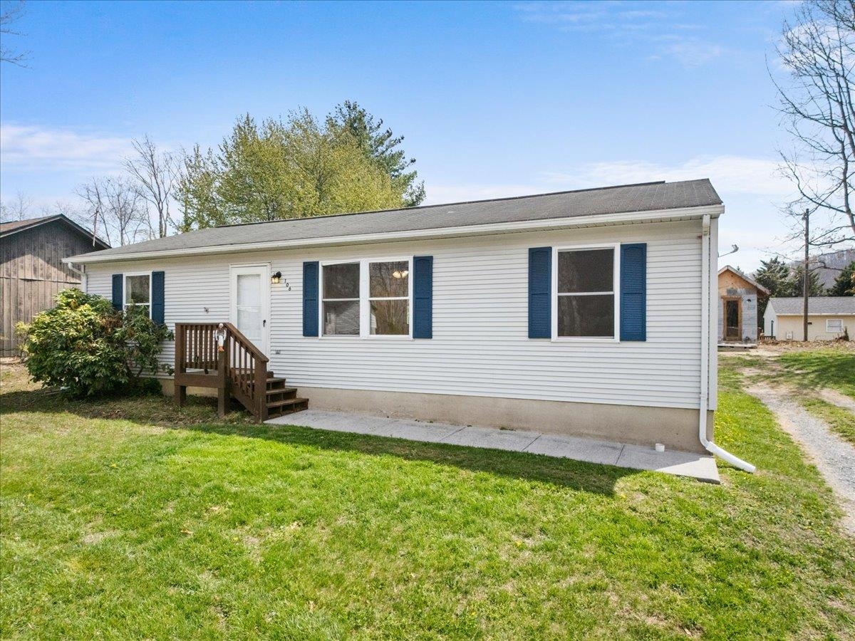 106 Point Travis Avenue Radford VA 24141