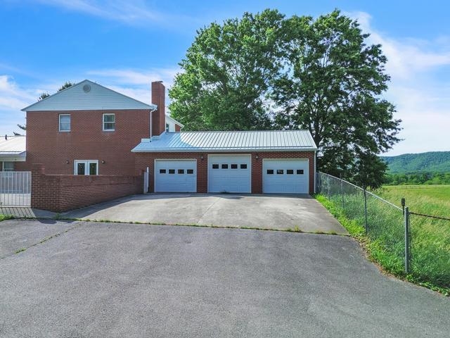 6560 NE Cleburne Boulevard NE Dublin VA 24084