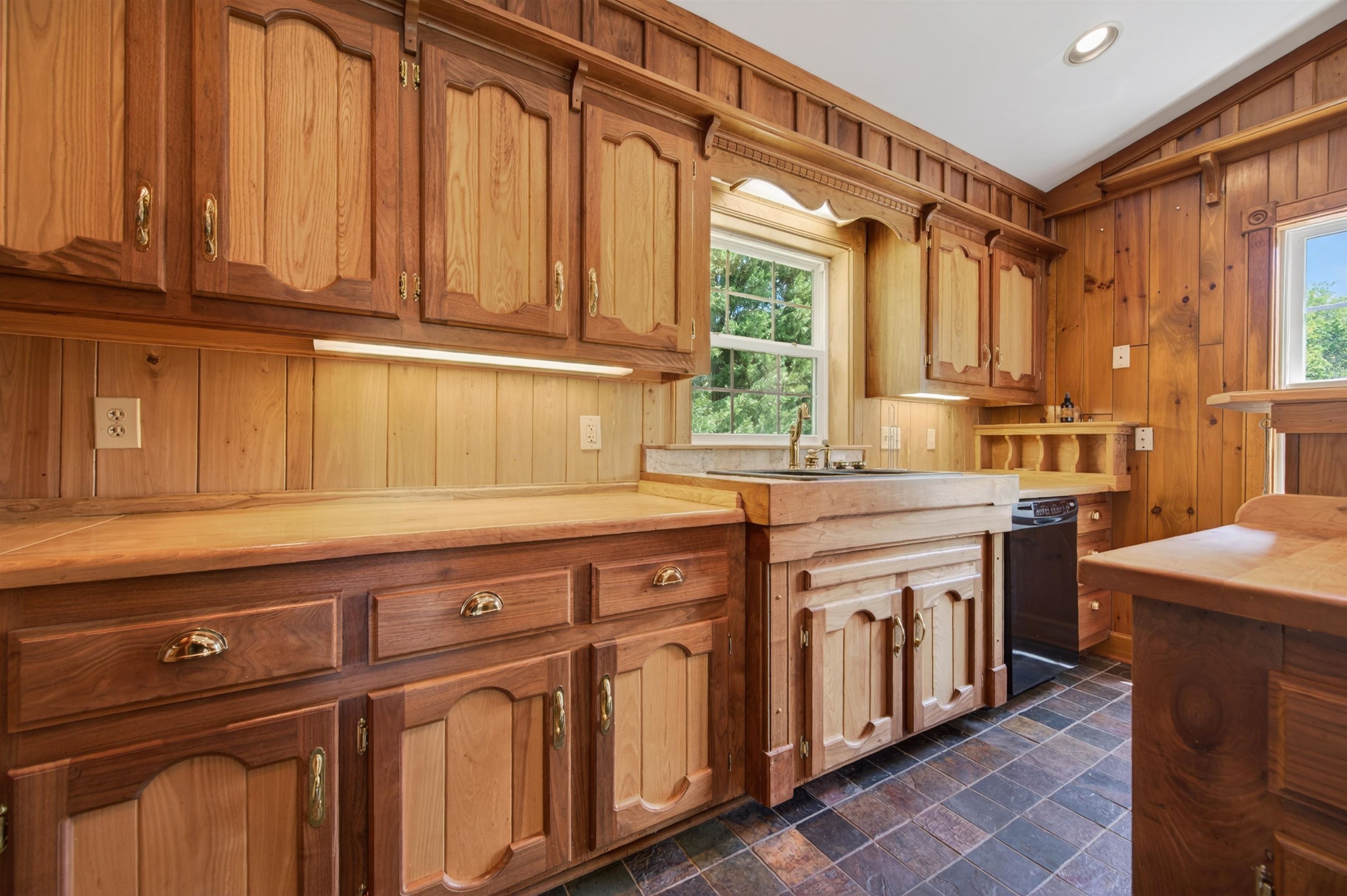 4120 Clarks Ferry Road Draper VA 24324