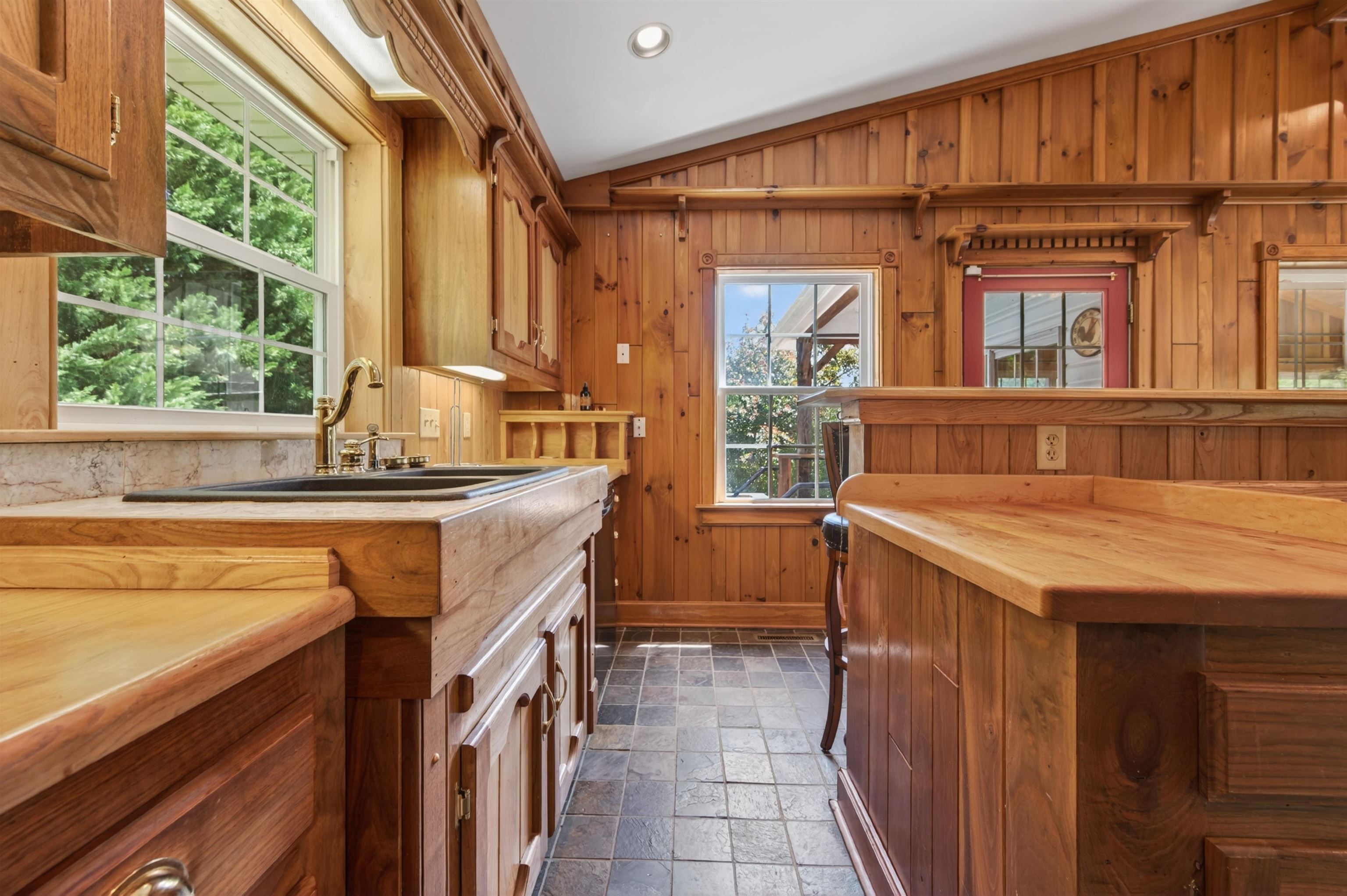 4120 Clarks Ferry Road Draper VA 24324