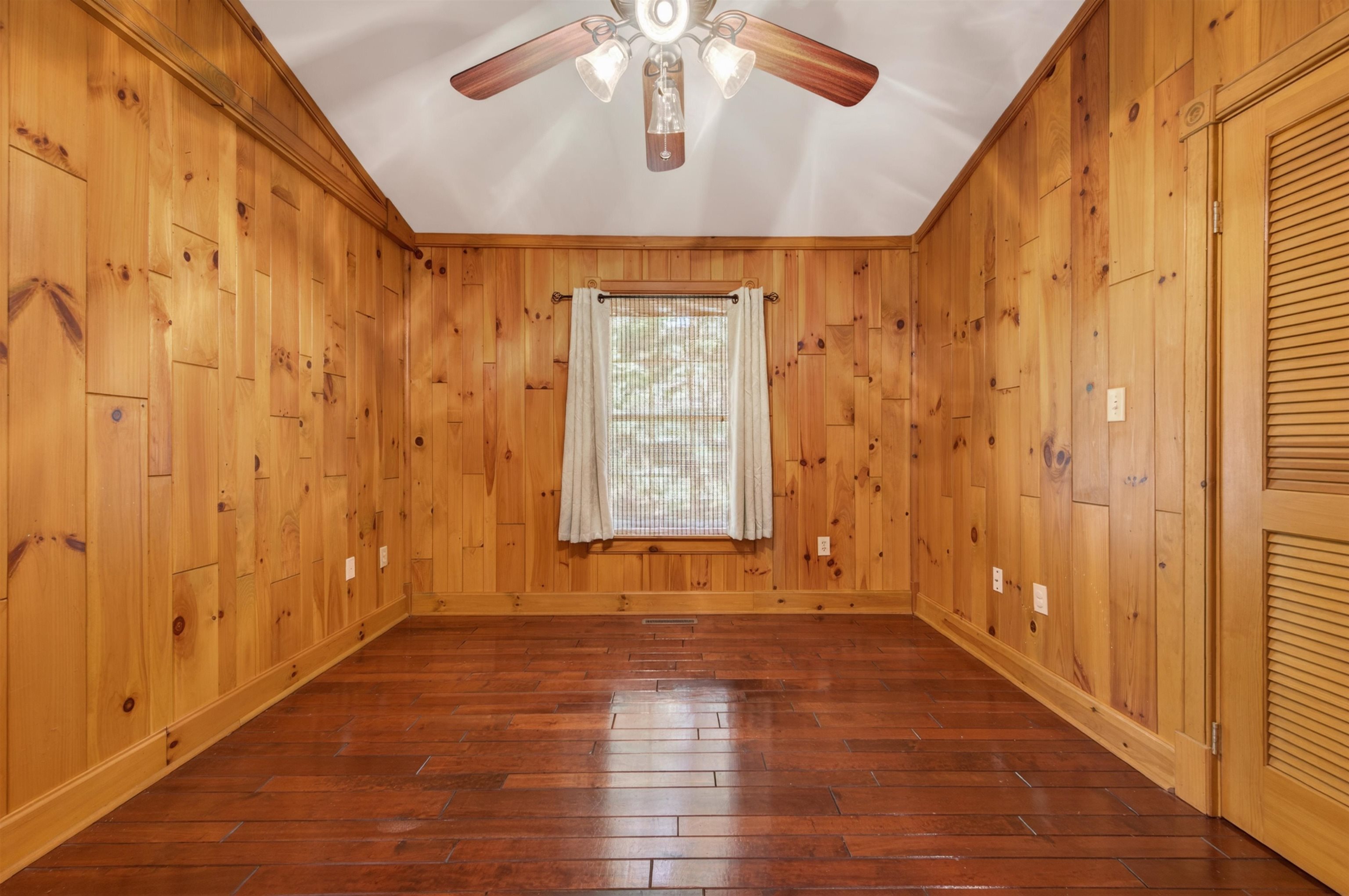 4120 Clarks Ferry Road Draper VA 24324