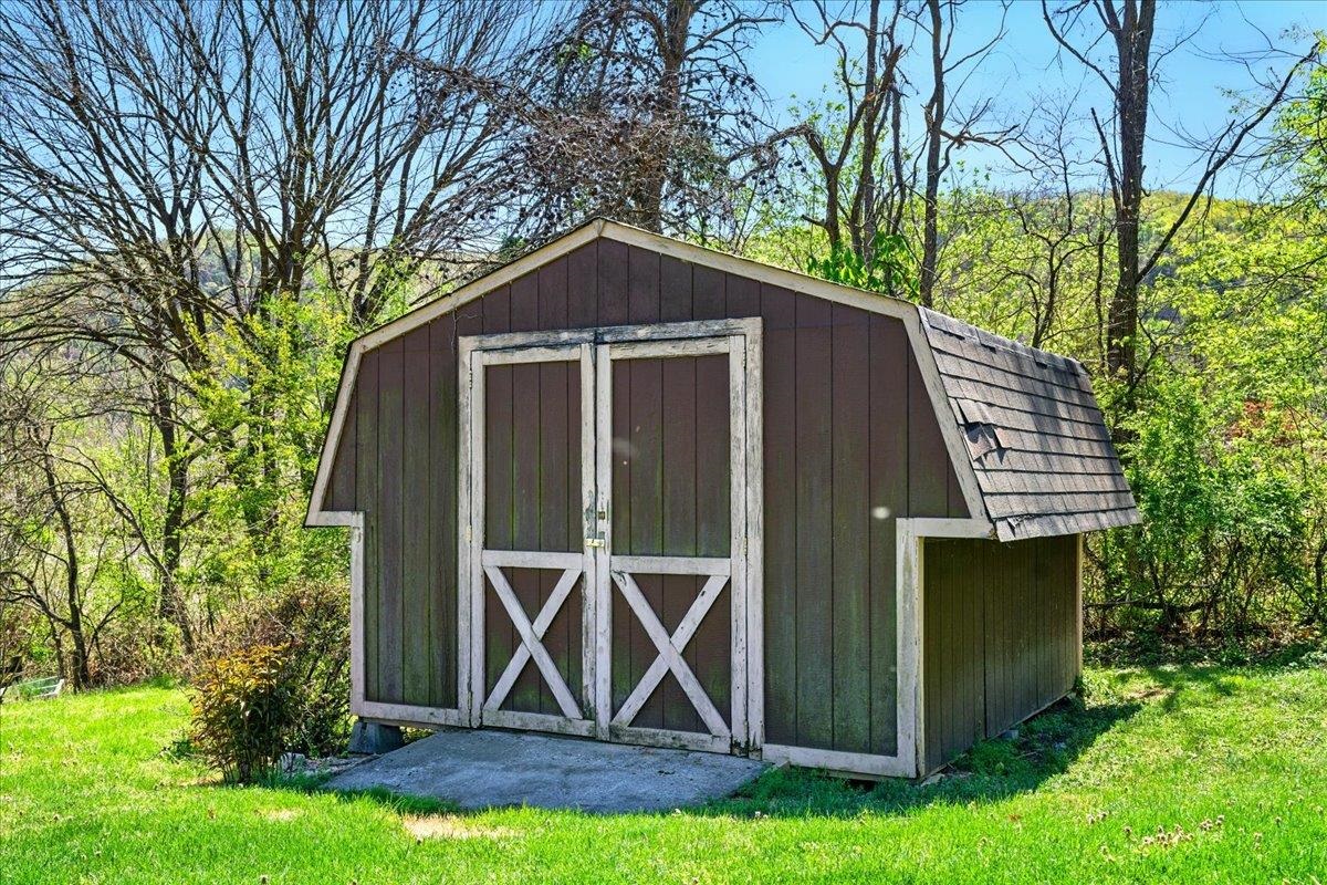 2351 Reese Mountain Road Elliston VA 24087