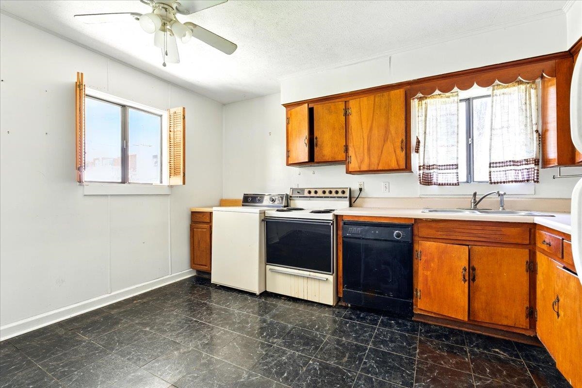 2351 Reese Mountain Road Elliston VA 24087