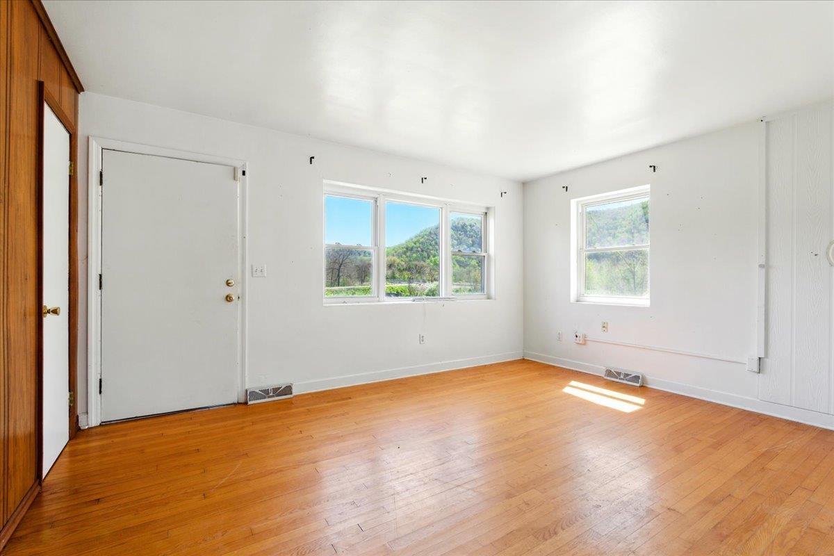 2351 Reese Mountain Road Elliston VA 24087