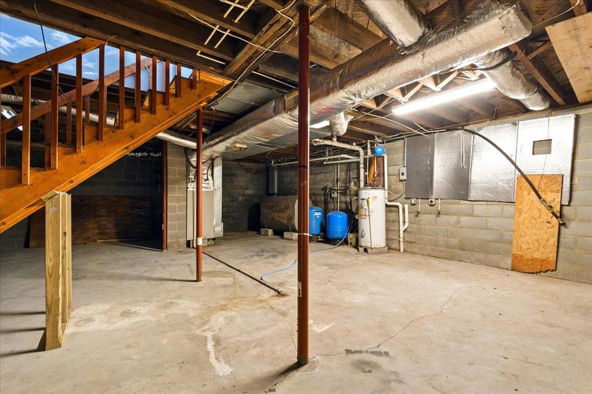 2351 Reese Mountain Road Elliston VA 24087