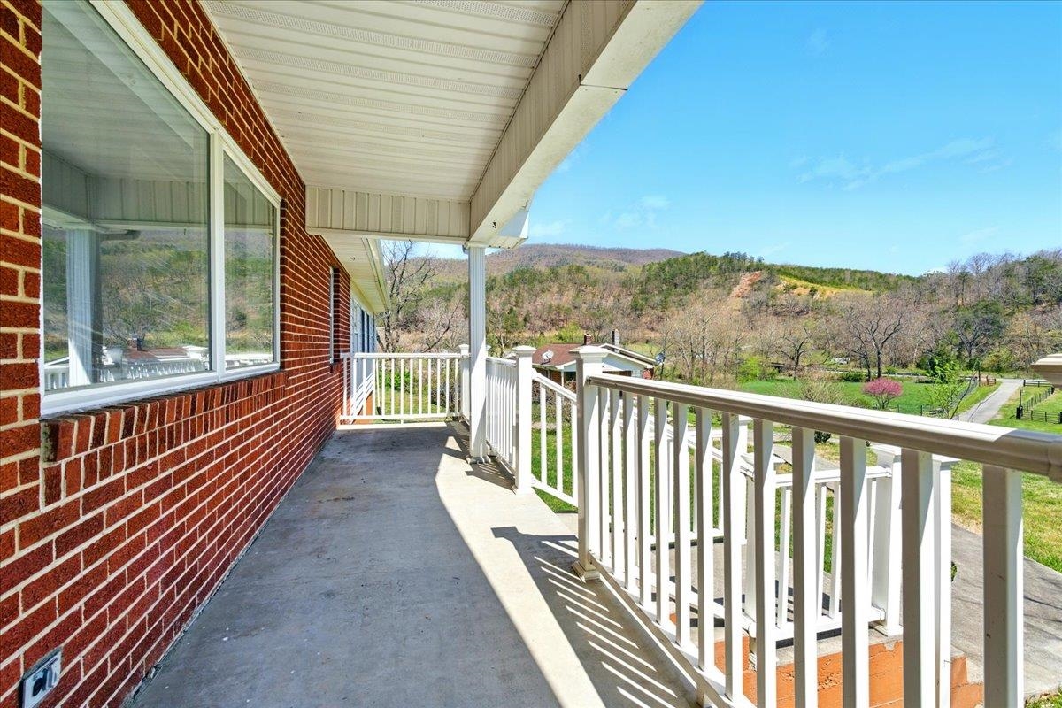 2351 Reese Mountain Road Elliston VA 24087