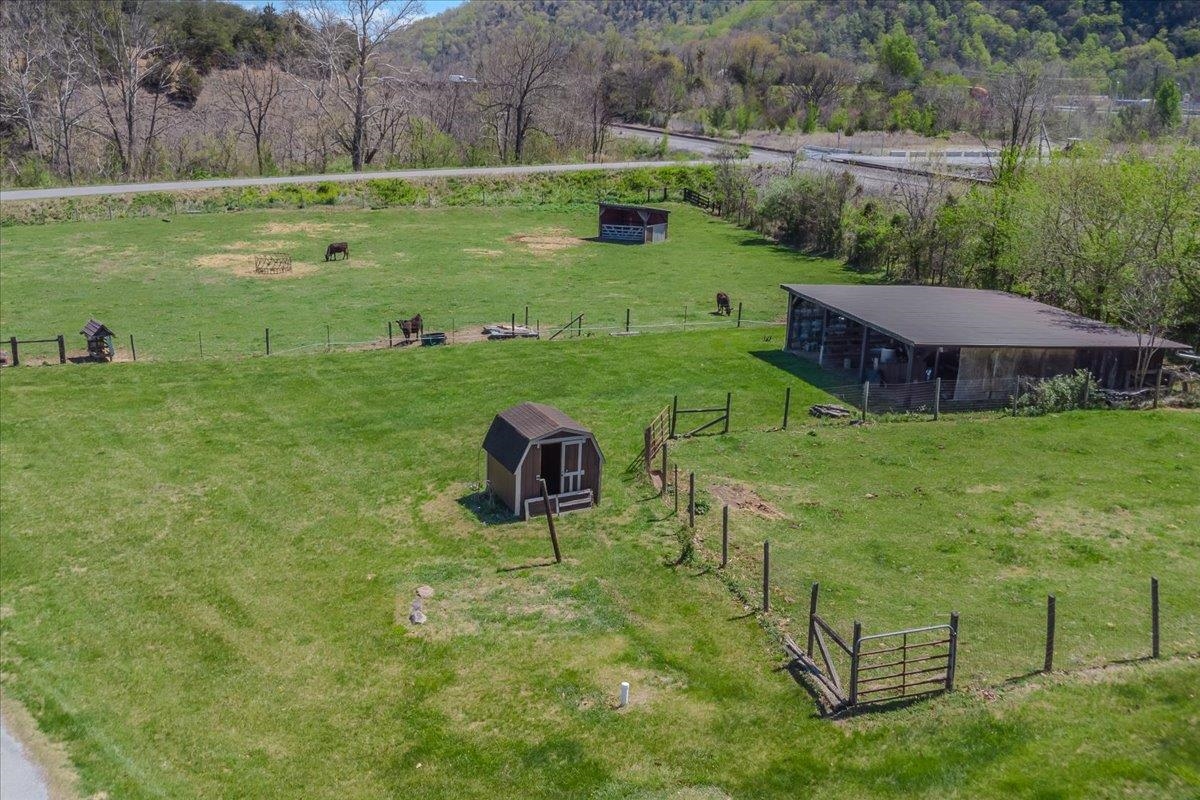 2351 Reese Mountain Road Elliston VA 24087