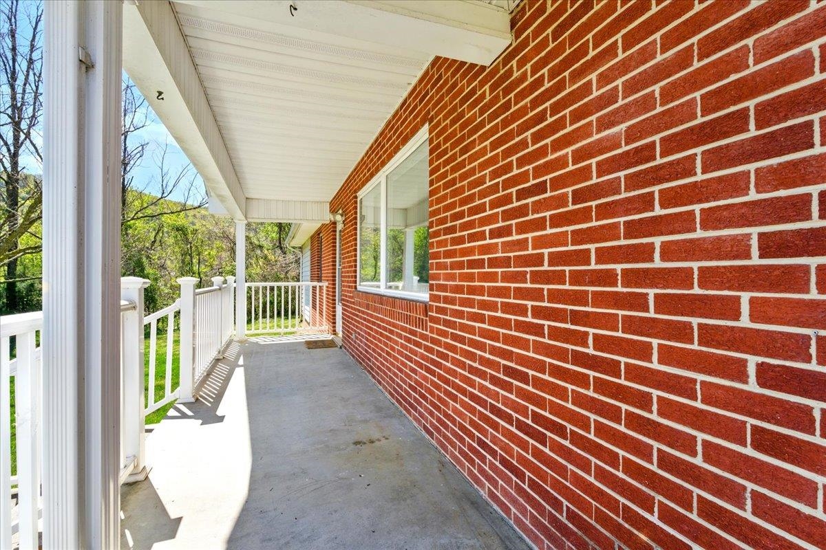 2351 Reese Mountain Road Elliston VA 24087